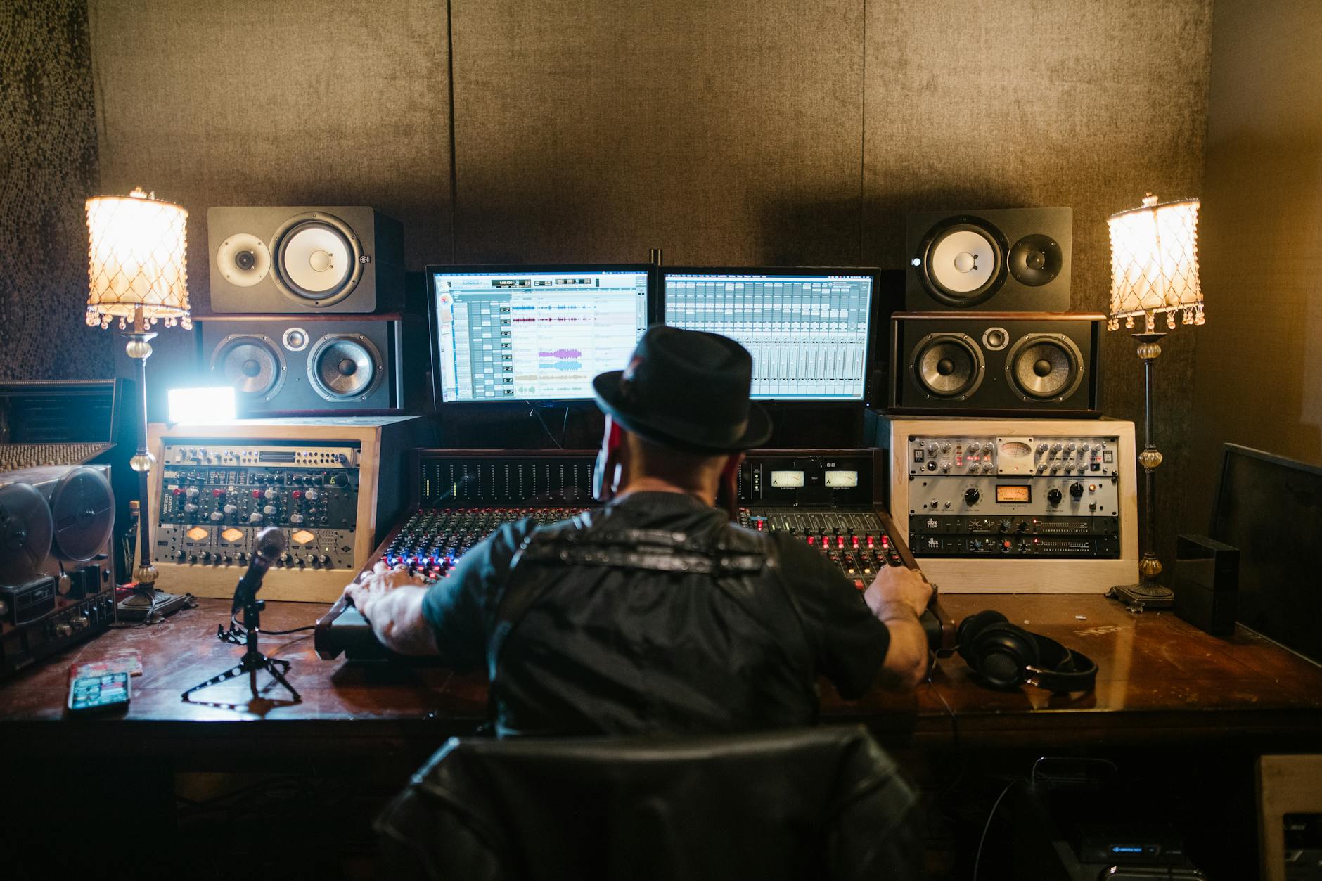 audio mastering studio (Photo: RDNE Stock project / Pexels)