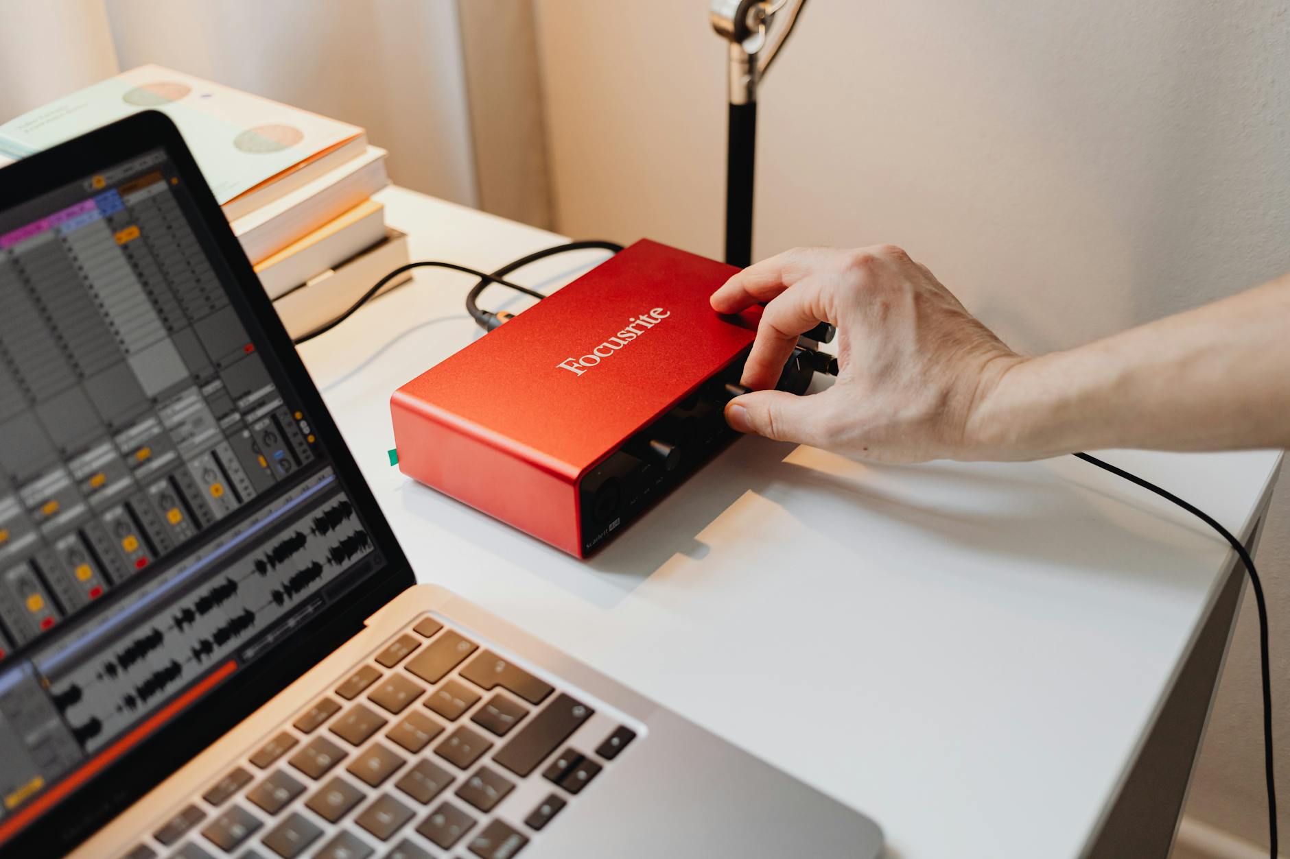 home recording setup (Photo: www.kaboompics.com / Pexels)