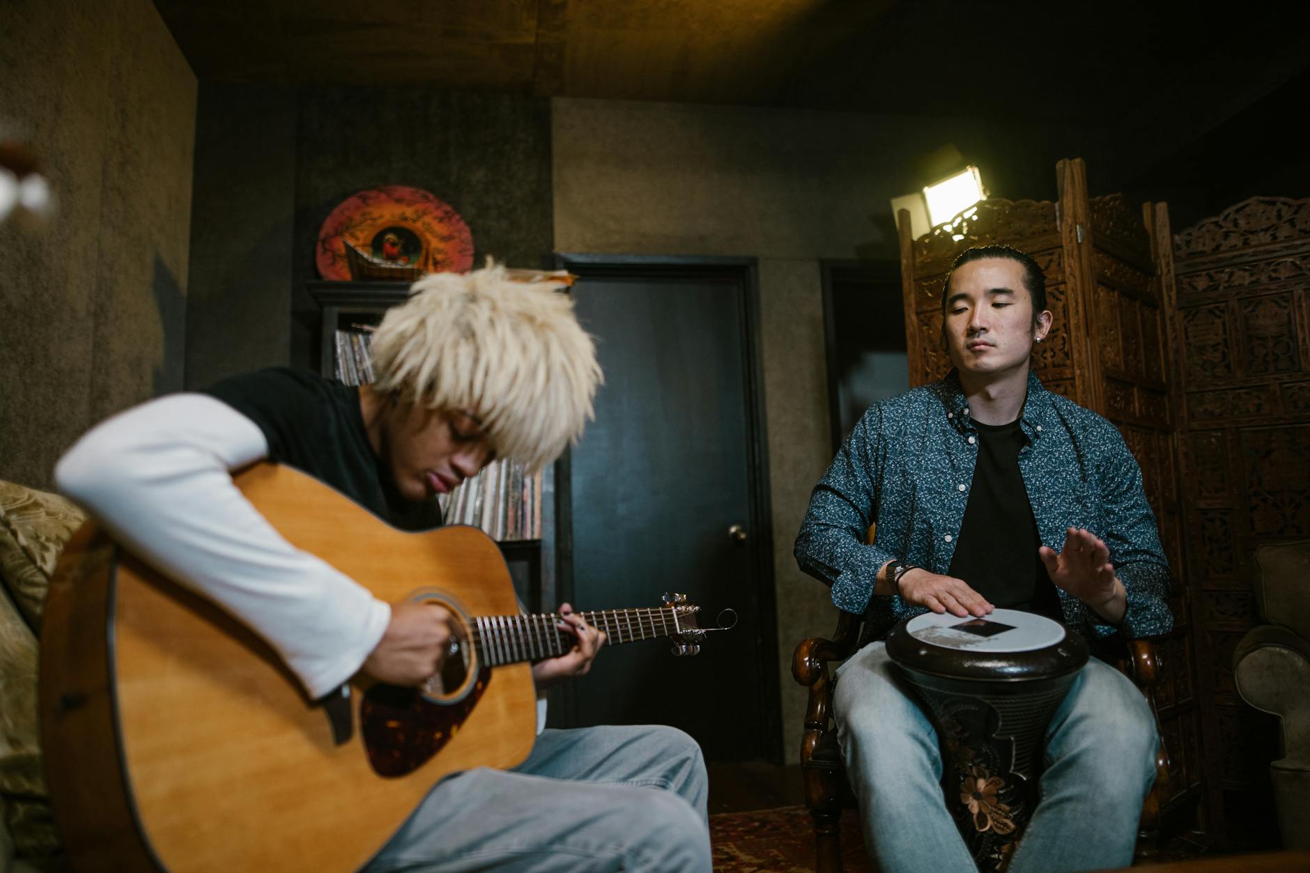 musician collaboration (Photo: RDNE Stock project / Pexels)