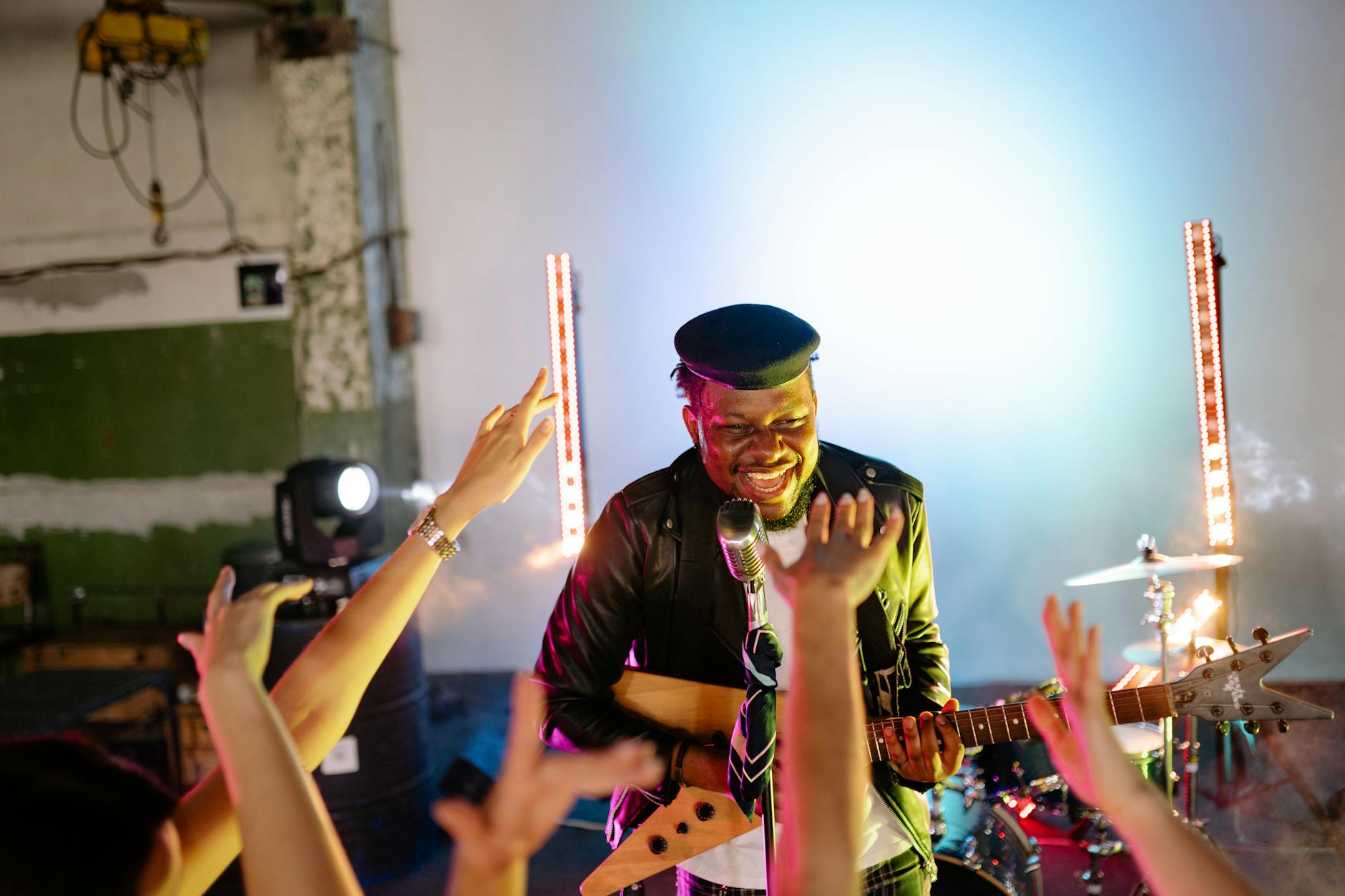 live music performance (Photo: Yan Krukau / Pexels)