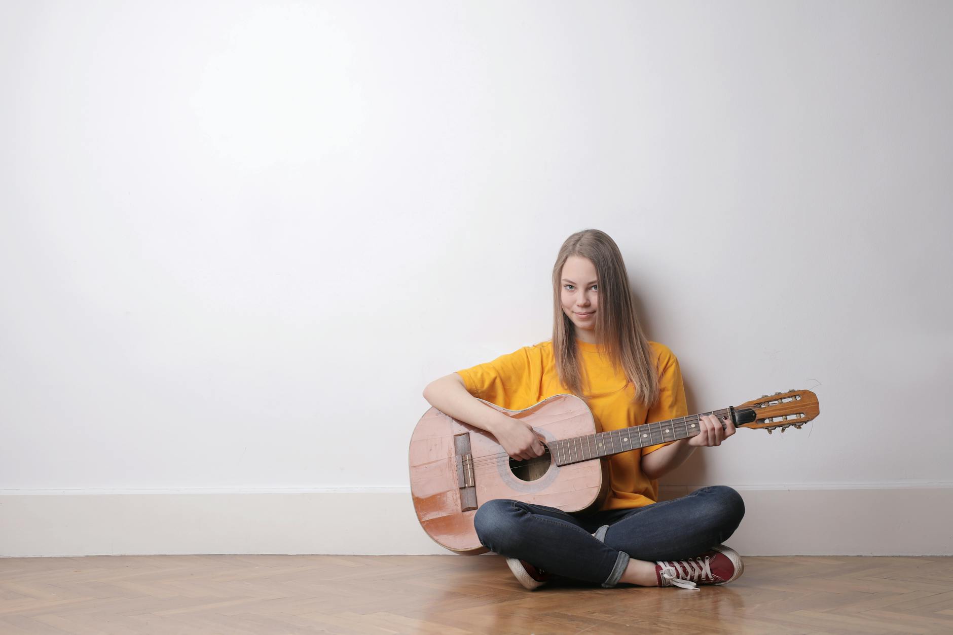 musician practicing alone (Photo: Andrea Piacquadio / Pexels)