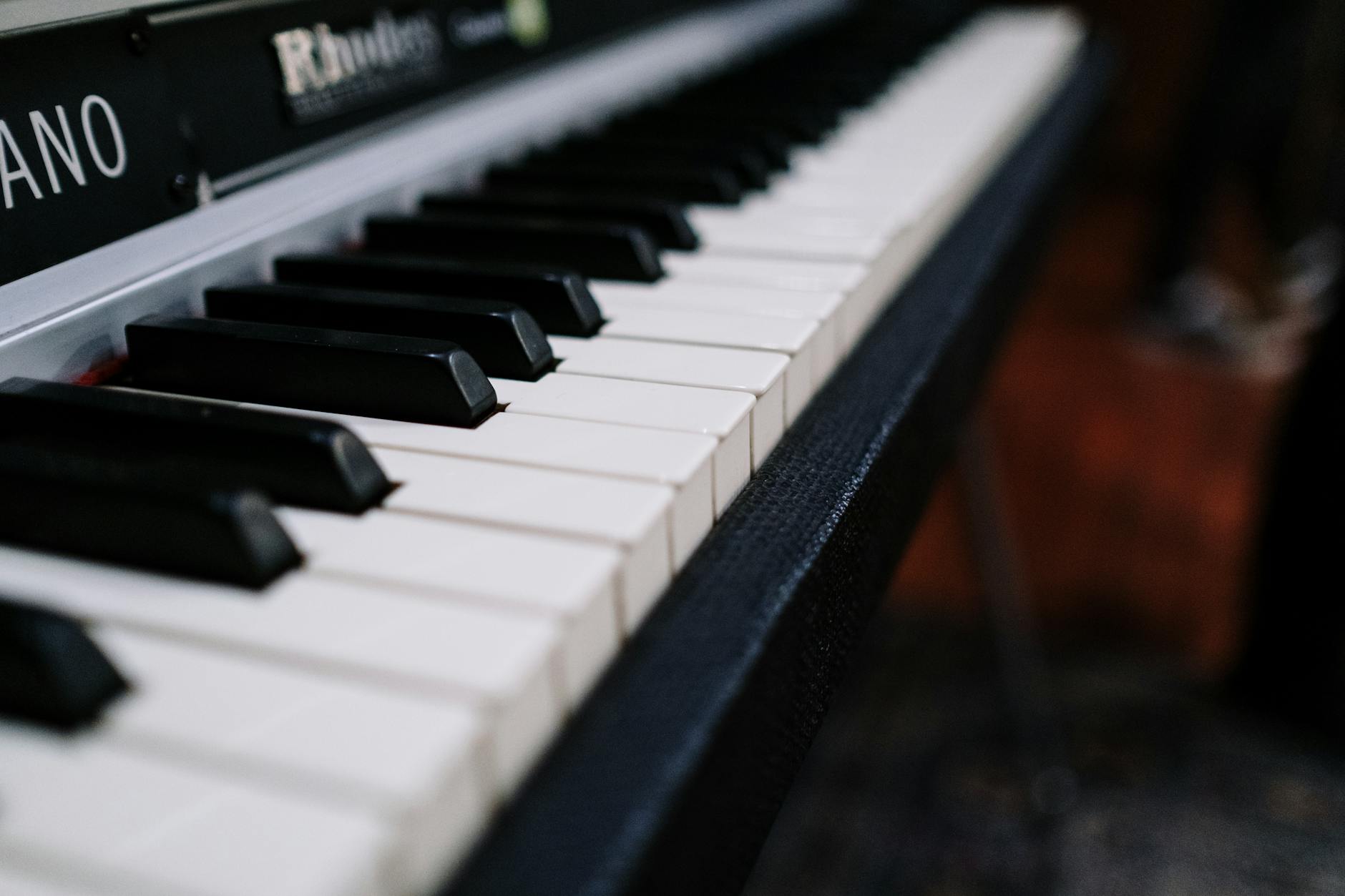 piano professional studio (Photo: cottonbro studio / Pexels)