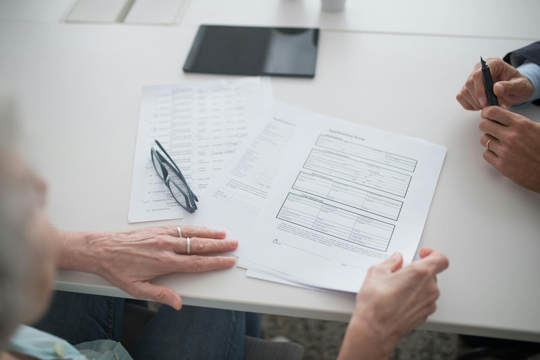 permit application paperwork desk (Photo: Kampus Production / Pexels)