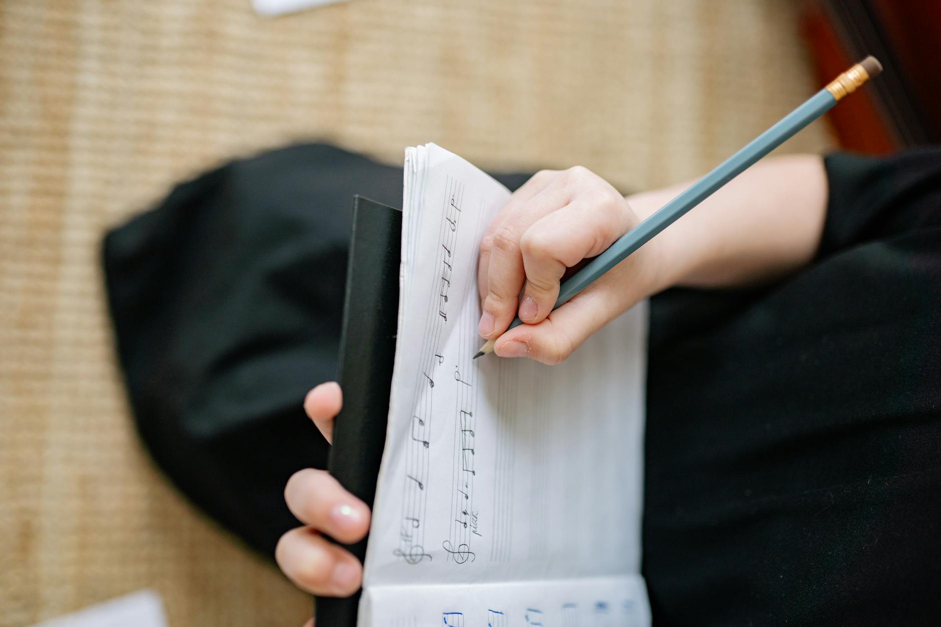 music composition student (Photo: Yan Krukau / Pexels)