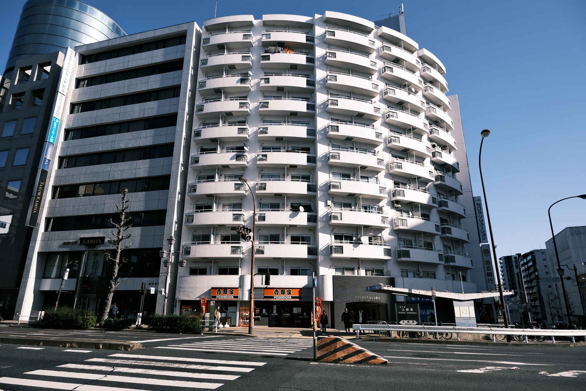 nagoya downtown street evening (Photo: Huu Huynh / Pexels)