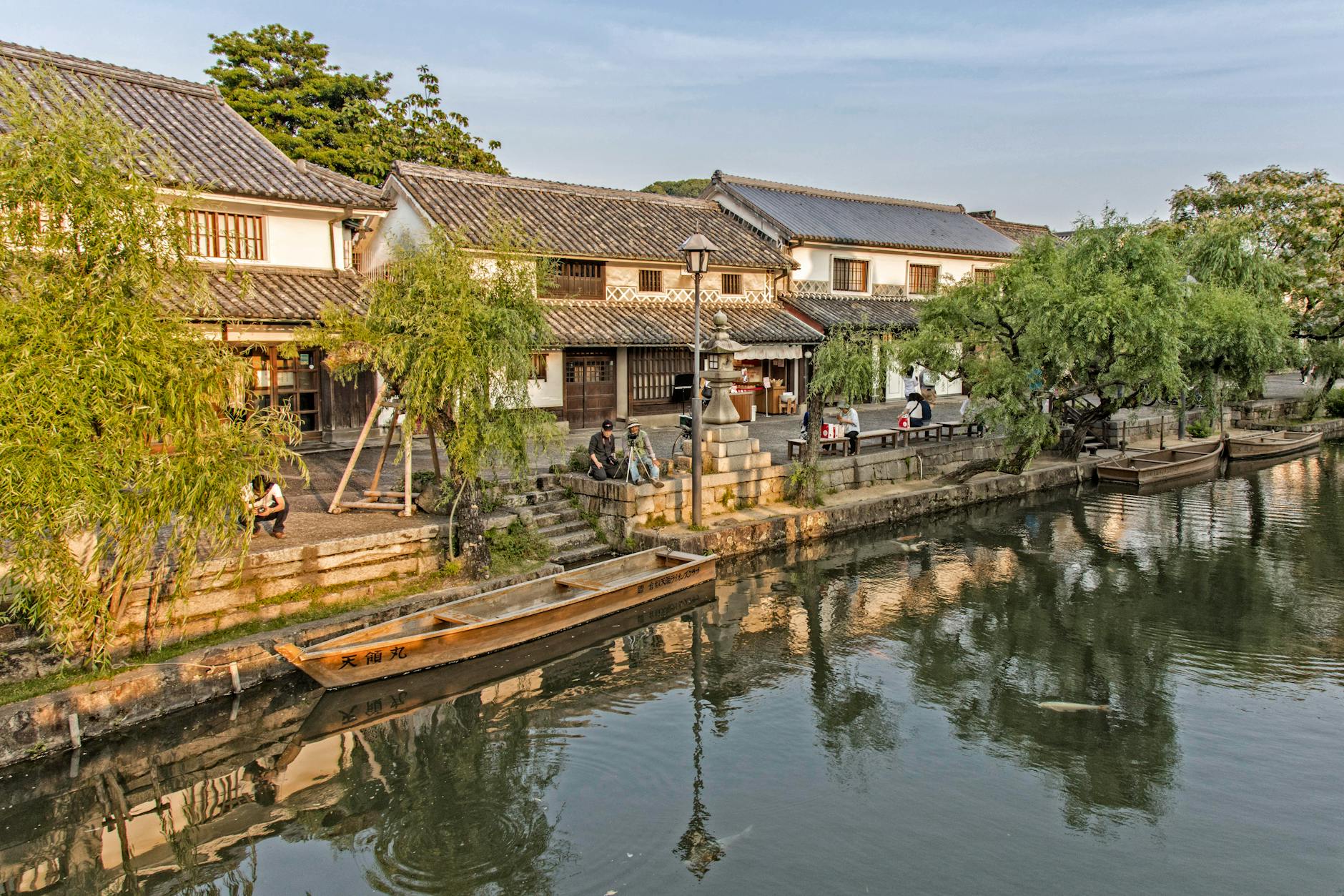 kurashiki bikan historical canal (Photo: Arnie Papp / Pexels)