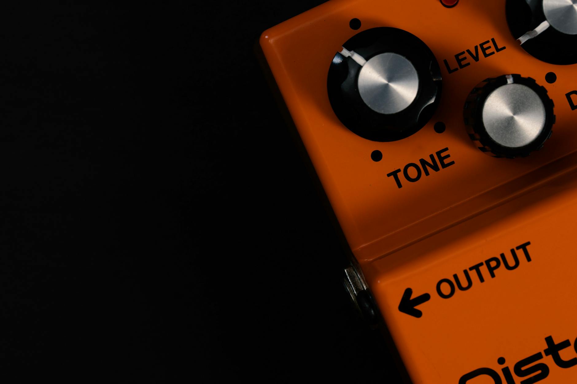 musician amplifier pedestrian deck (Photo: E / Pexels)