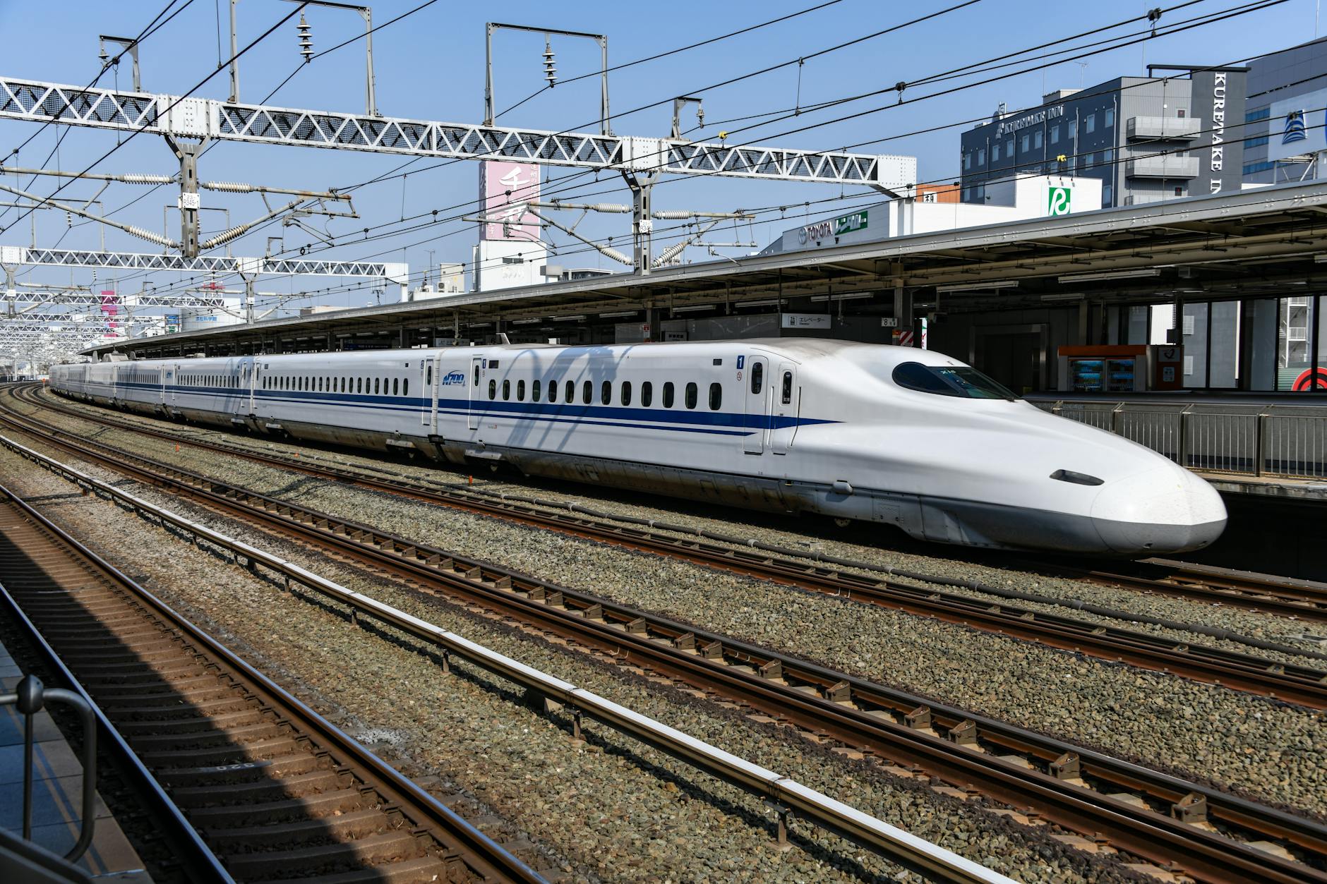 hamamatsu station plaza japan (Photo: David Dibert / Pexels)