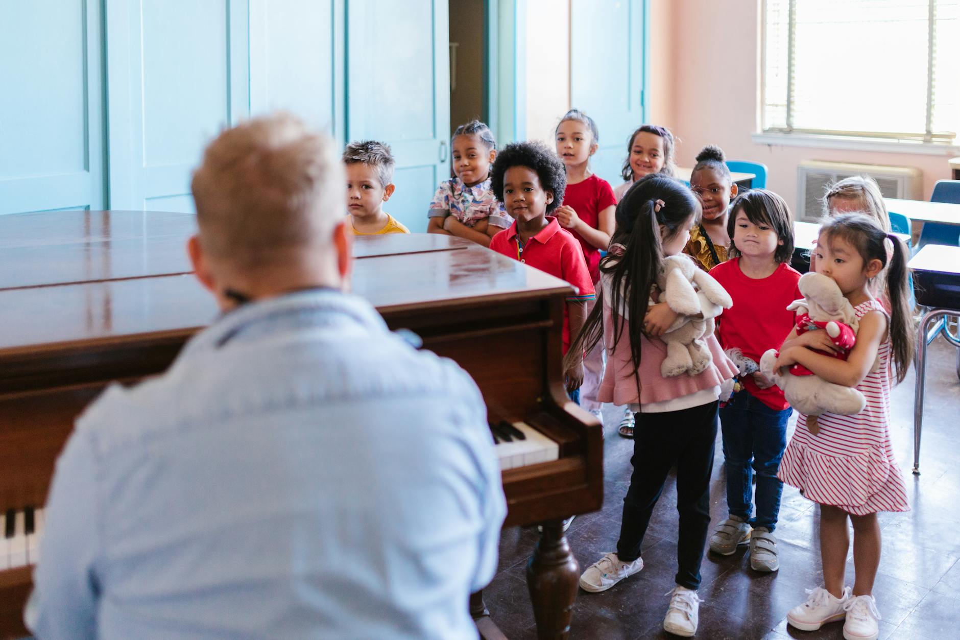 music school students learning (Photo: RDNE Stock project / Pexels)