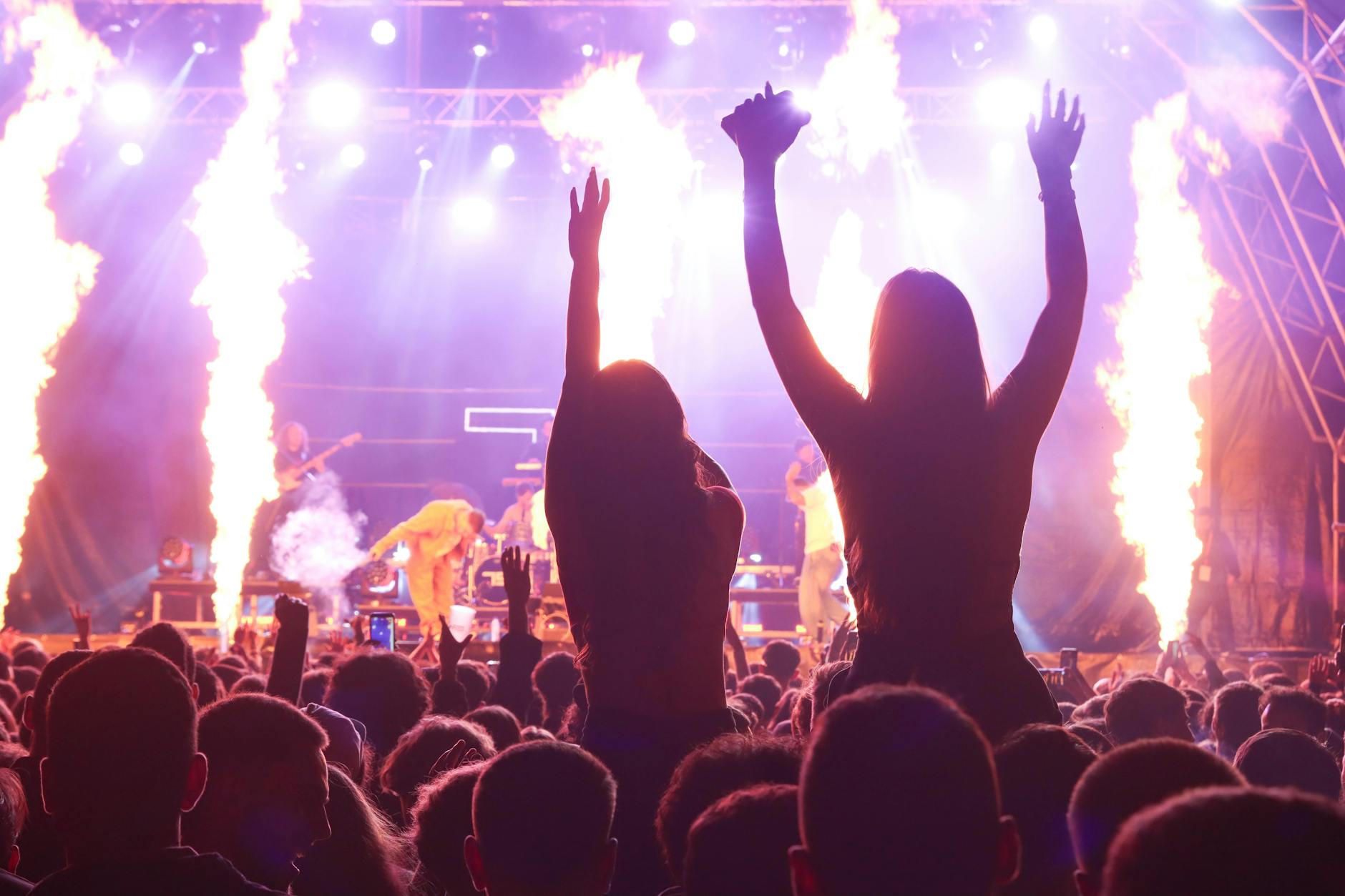 concert audience performance (Photo: alexandreeliasfotografia elias / Pexels)