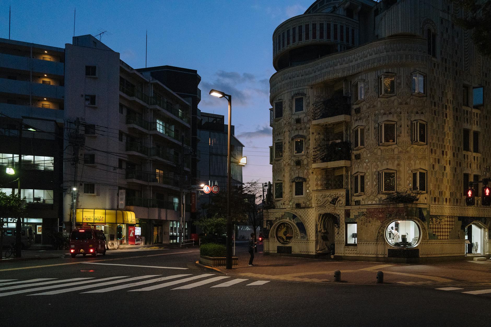 tokyo residential evening lights (Photo: Anton Cherednichenko / Pexels)