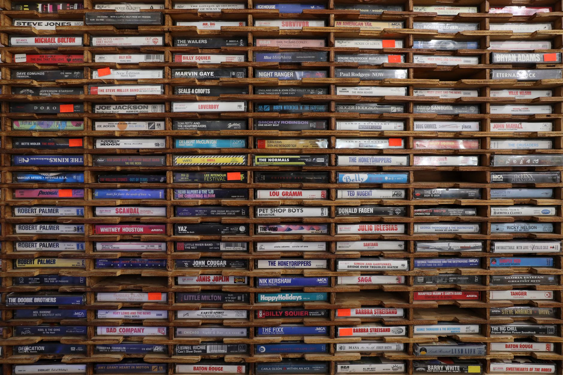 music storage preparation (Photo: Mick Haupt / Pexels)