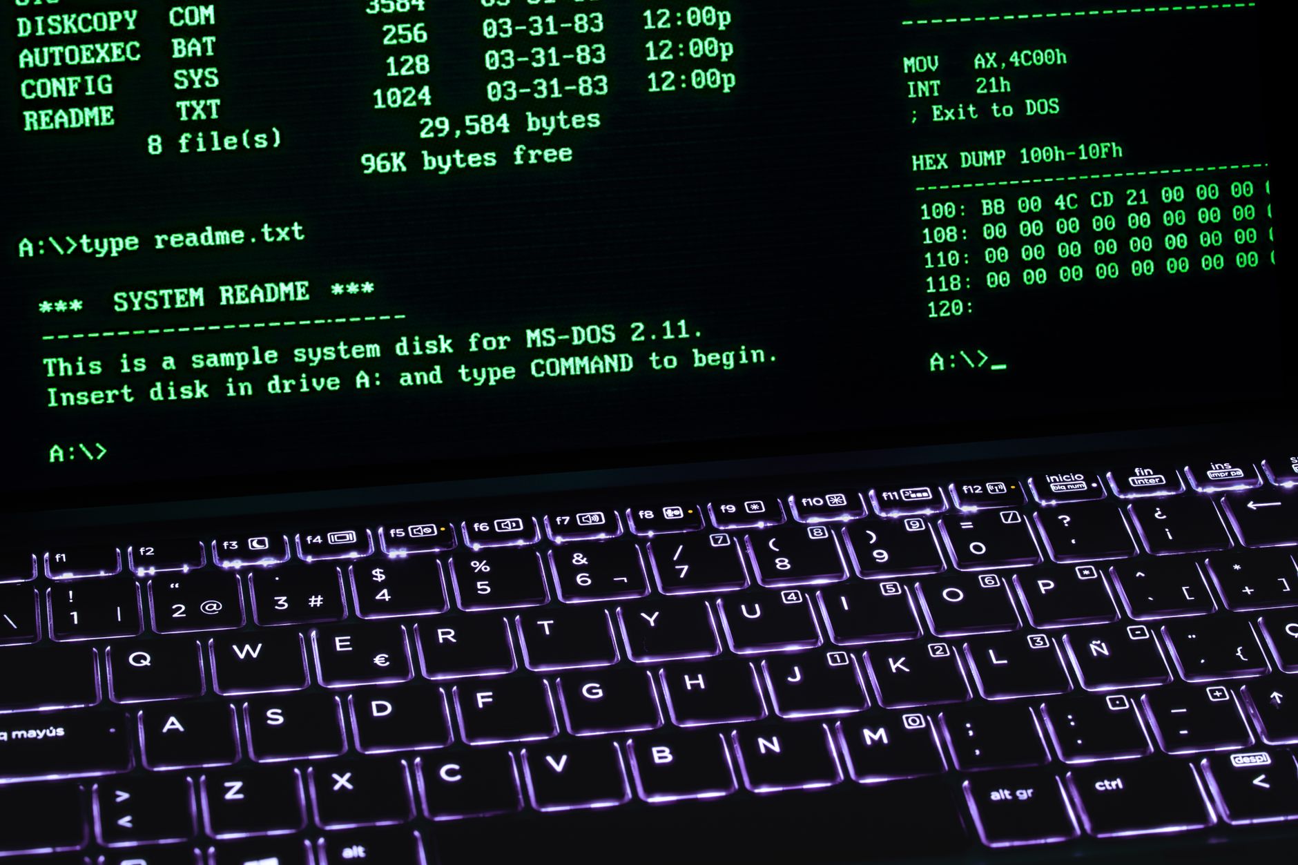laptop typing prompt (Photo: Rafael Minguet Delgado / Pexels)
