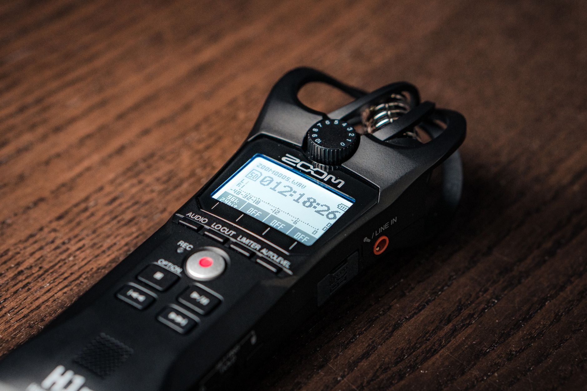 audio recorder device (Photo: dlxmedia.hu / Pexels)