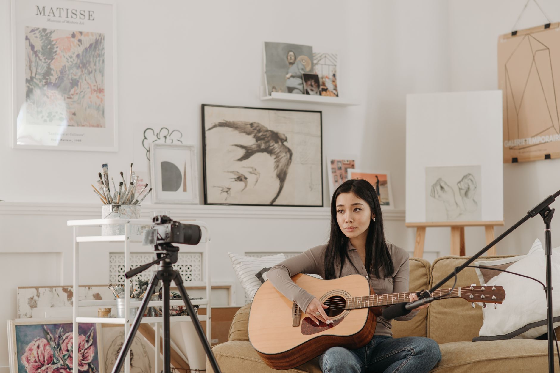 musician camera home streaming (Photo: Pavel Danilyuk / Pexels)