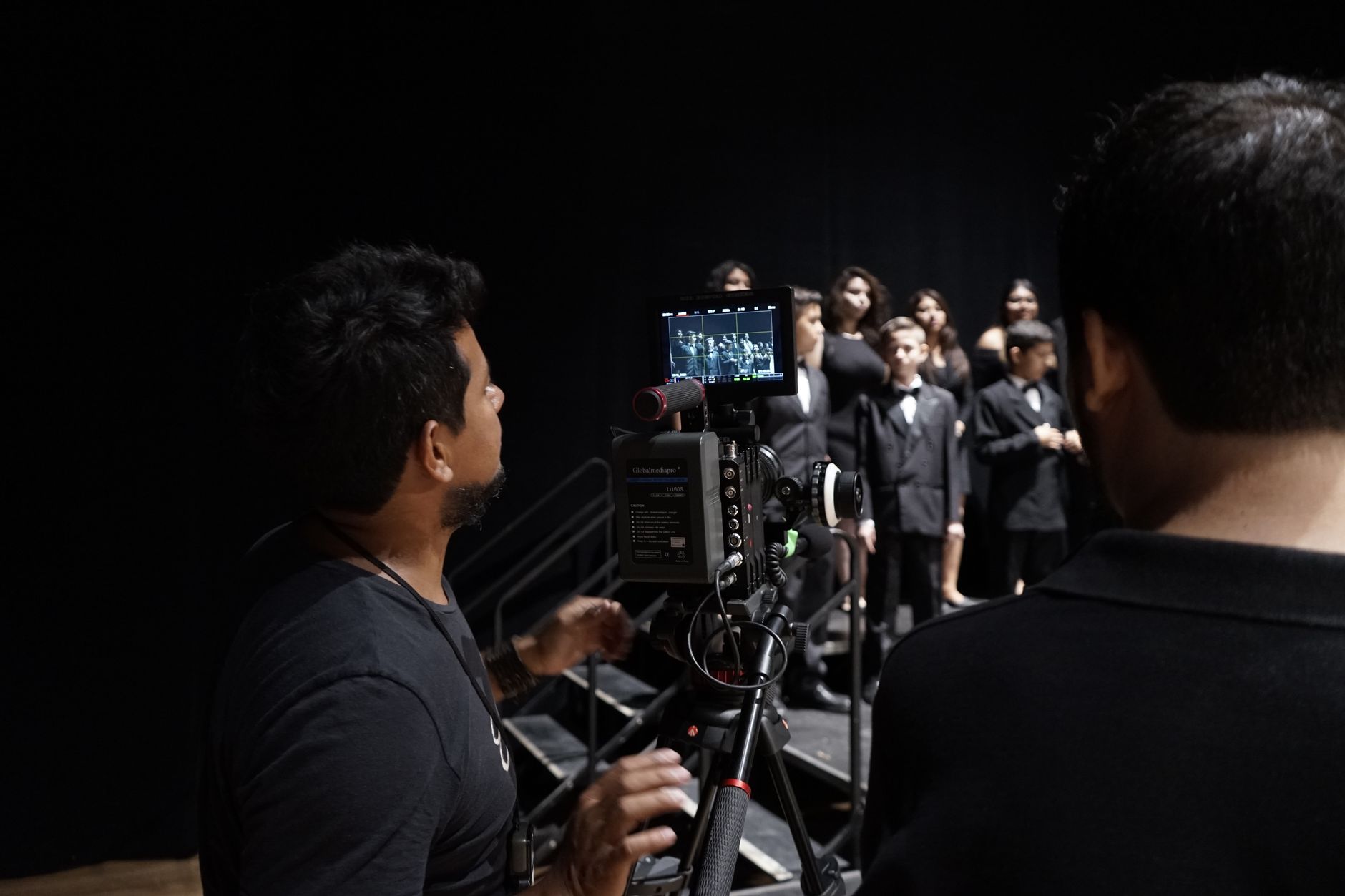 camera musicians recording (Photo: Luis Becerra  Fotógrafo / Pexels)
