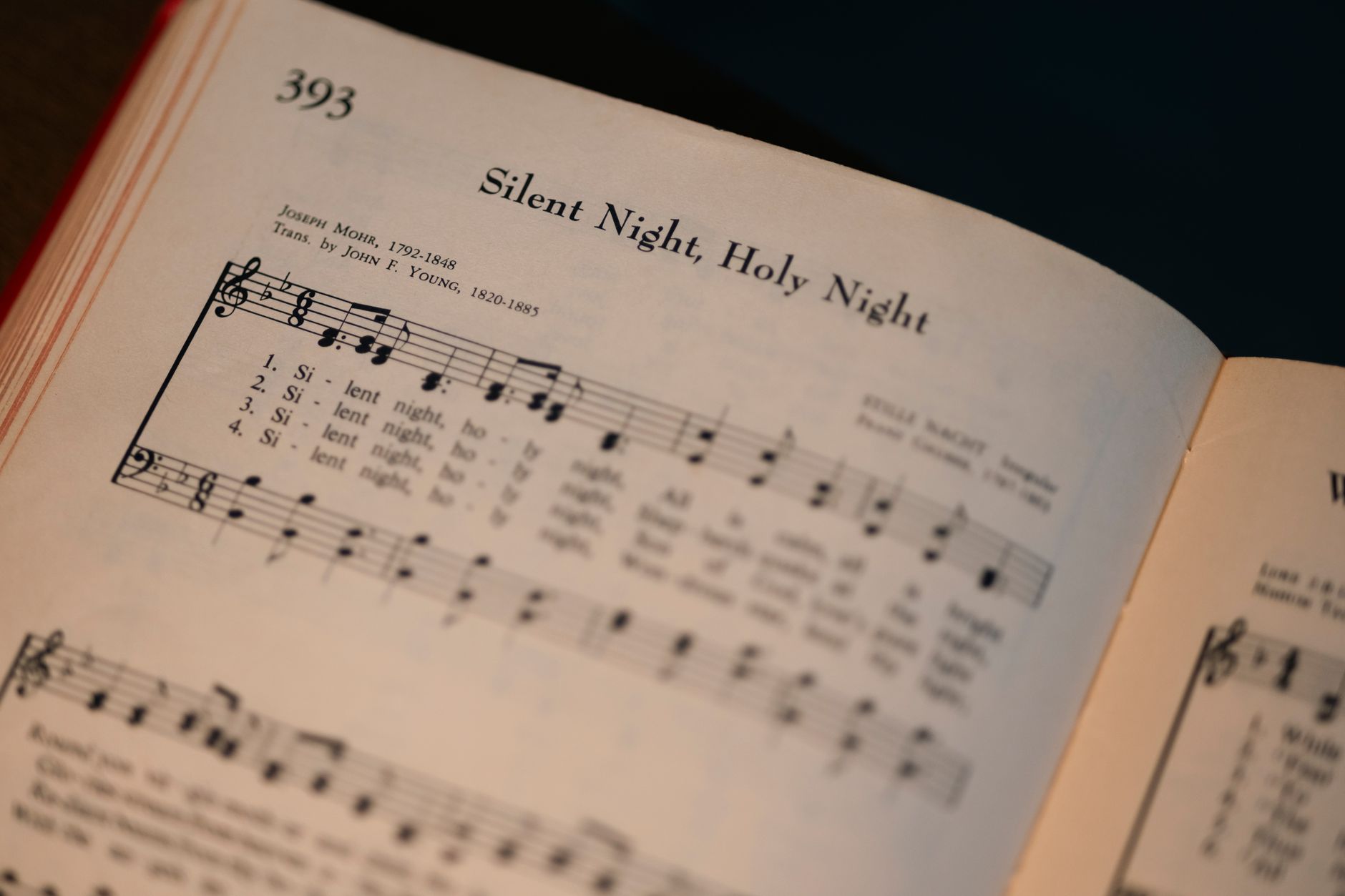 notebook song lyrics (Photo: Owen.outdoors / Pexels)