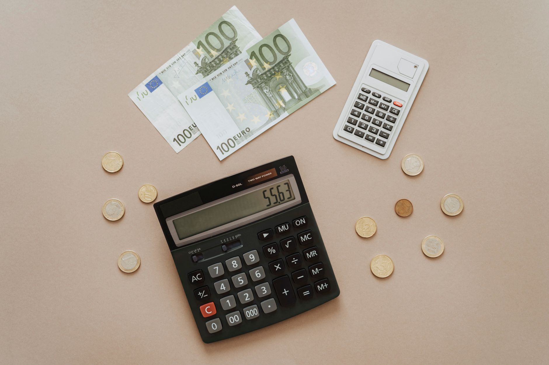 calculator money business (Photo: olia danilevich / Pexels)