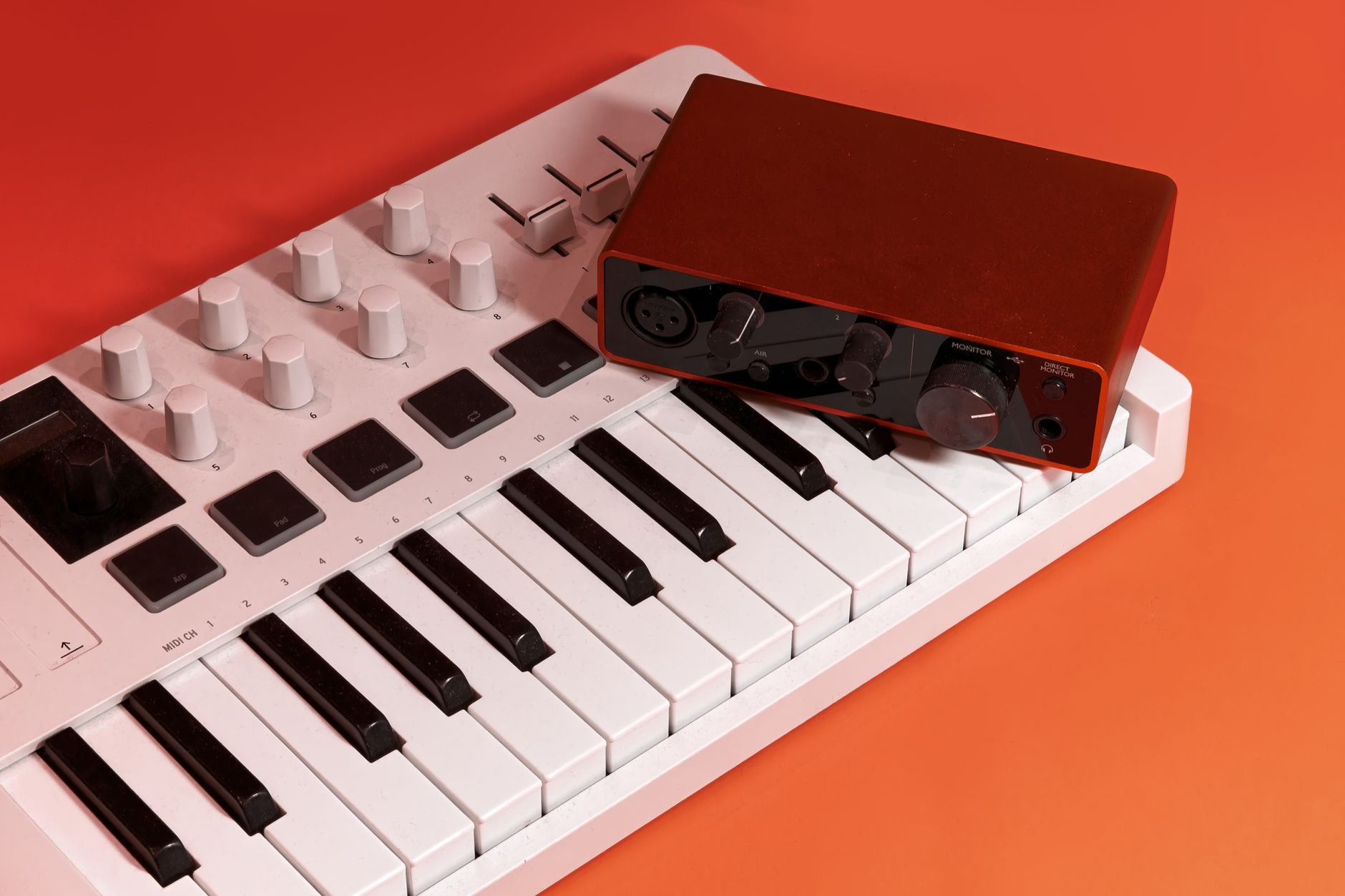 home studio midi keyboard (Photo: Primitive Spaces / Pexels)