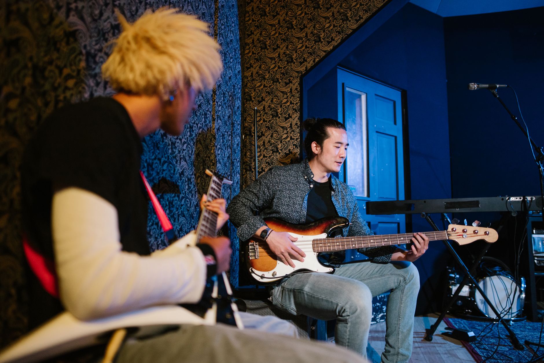 musician studio decision (Photo: RDNE Stock project / Pexels)
