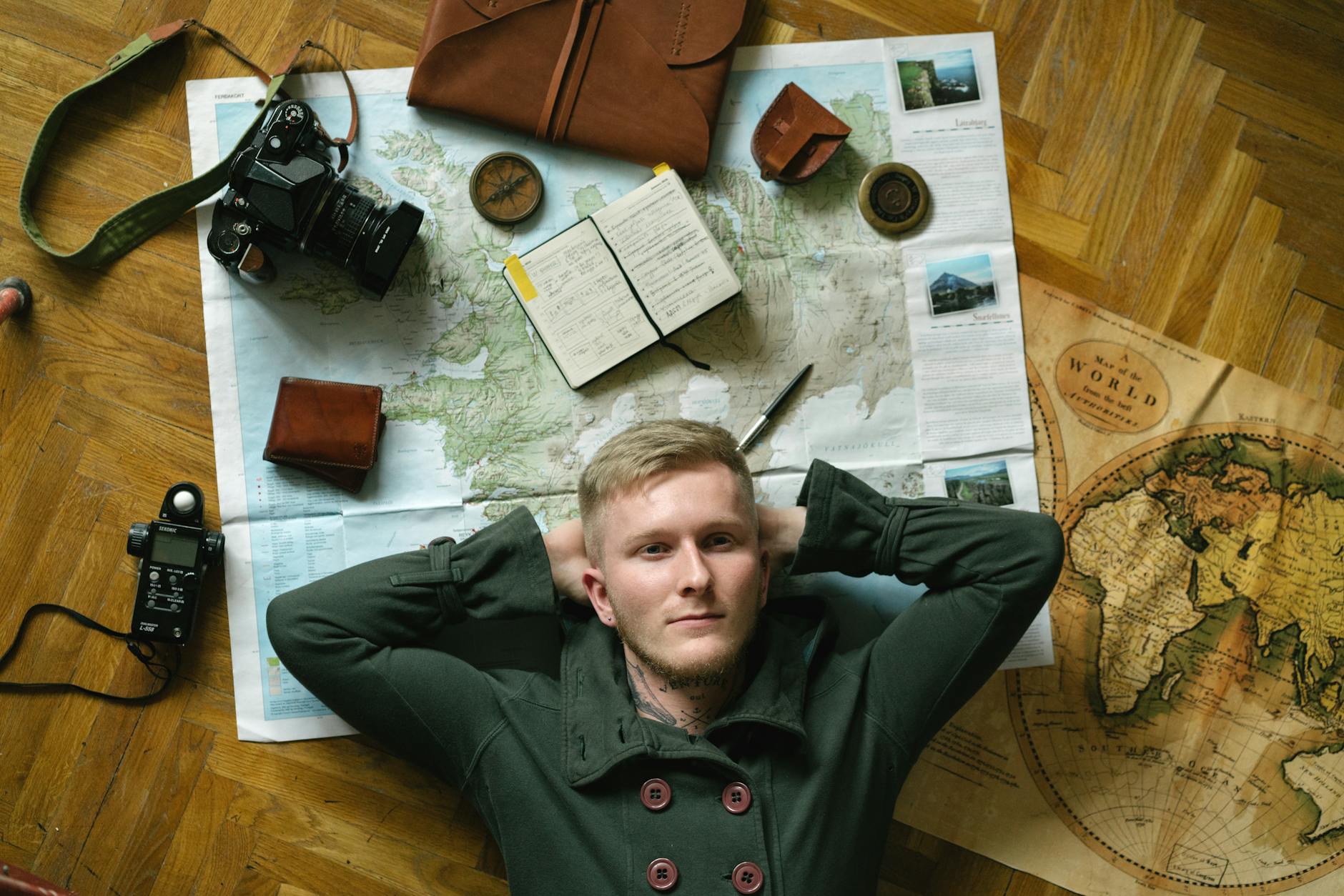musician map planning notebook (Photo: ArtHouse Studio / Pexels)