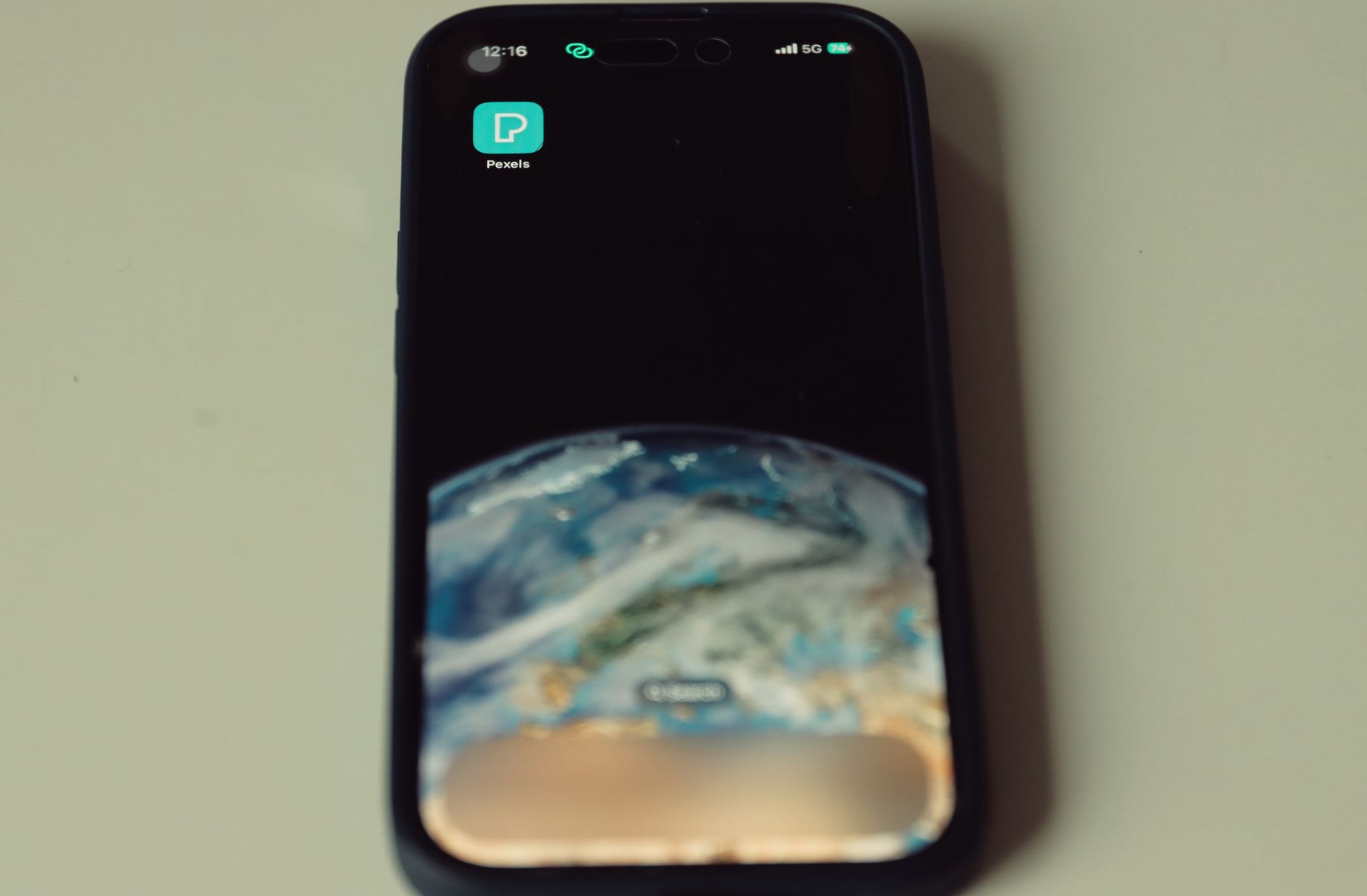 smartphone music apps global (Photo: Efrem  Efre / Pexels)