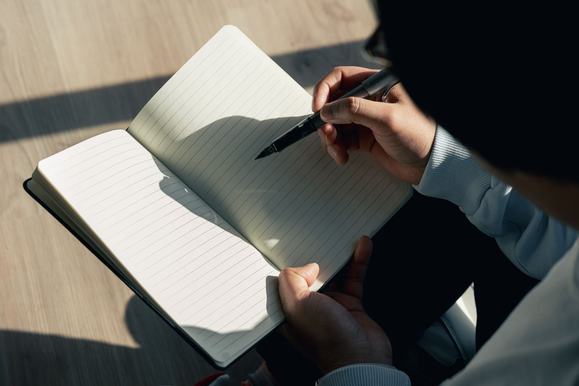 musician notebook planning idea (Photo: Julio Lopez / Pexels)