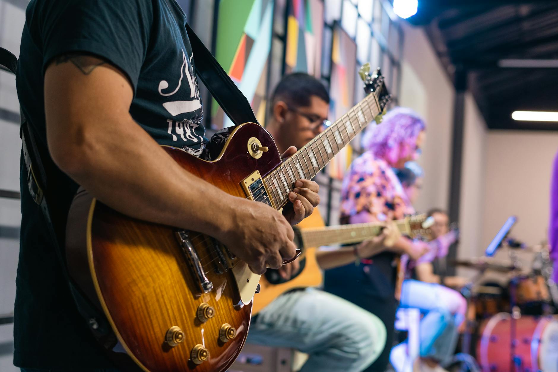 musician guitar restart hopeful (Photo: SAULO LEITE / Pexels)