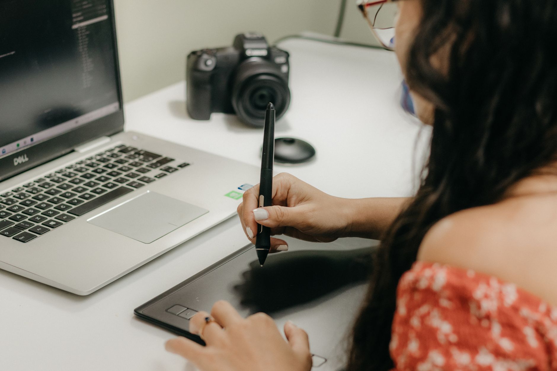 laptop design canva tablet (Photo: Kawê  Rodrigues / Pexels)