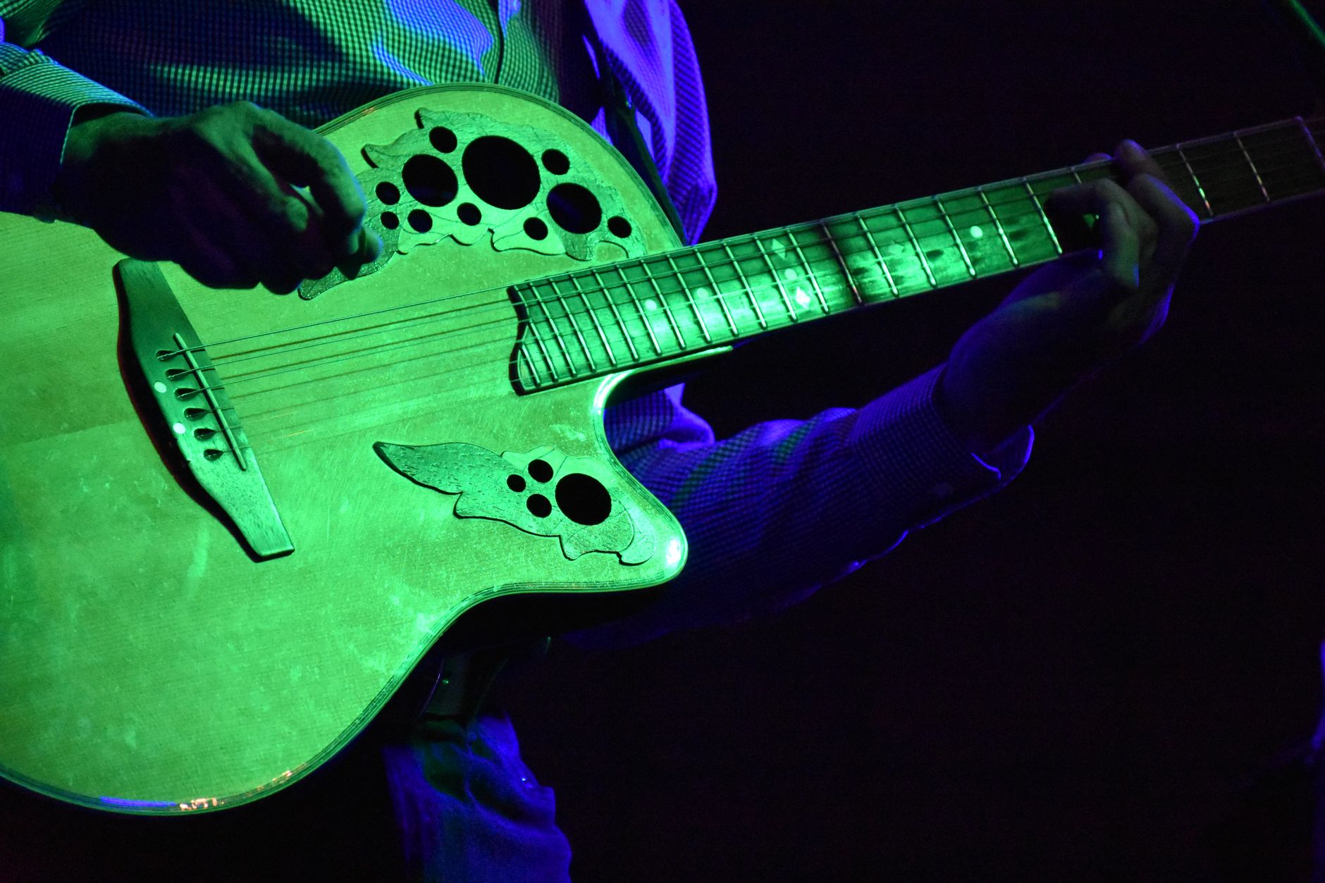 live concert acoustic (Photo: Marvin Cardenas / Pexels)