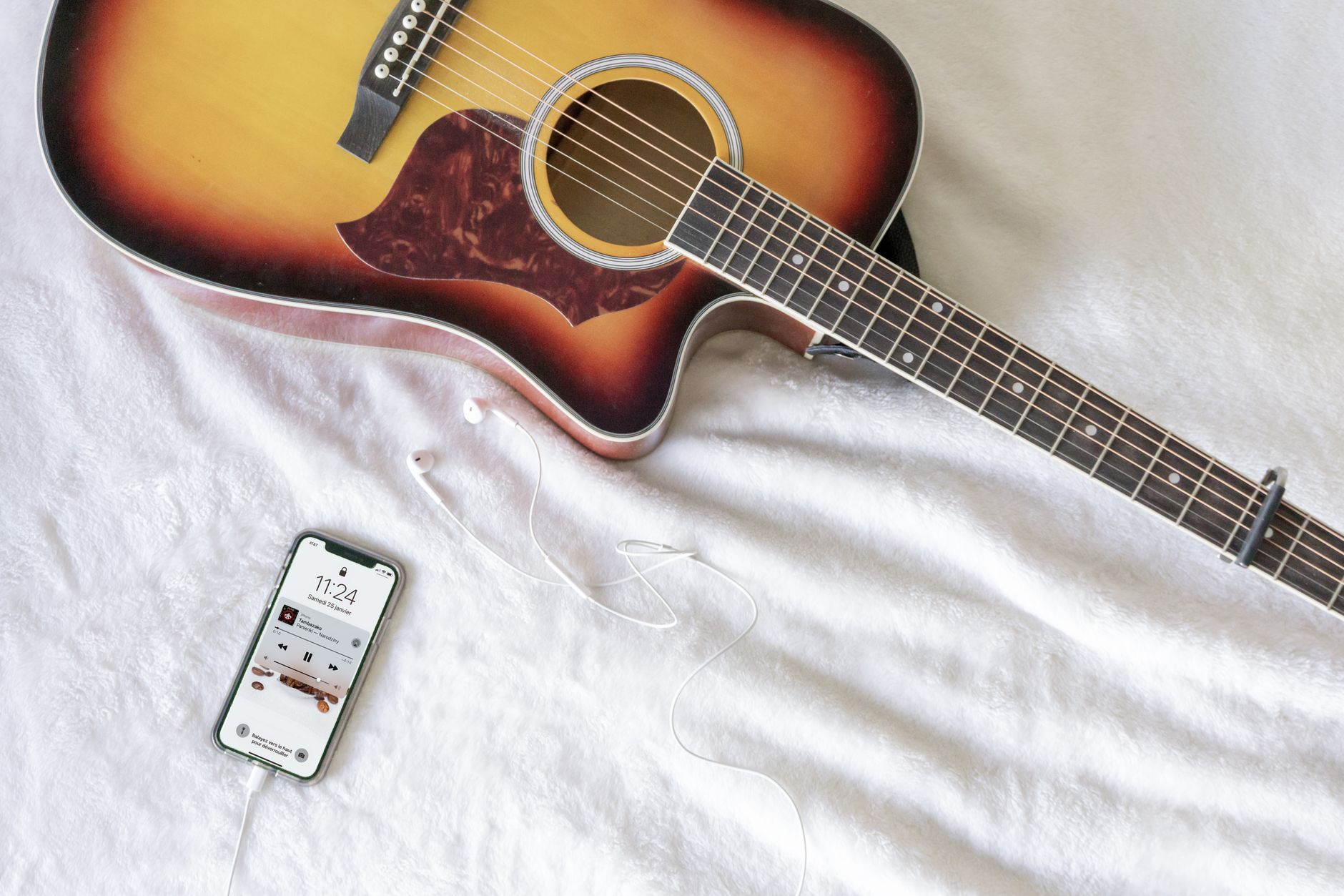 musician daily life smartphone (Photo: Jean Pierre / Pexels)