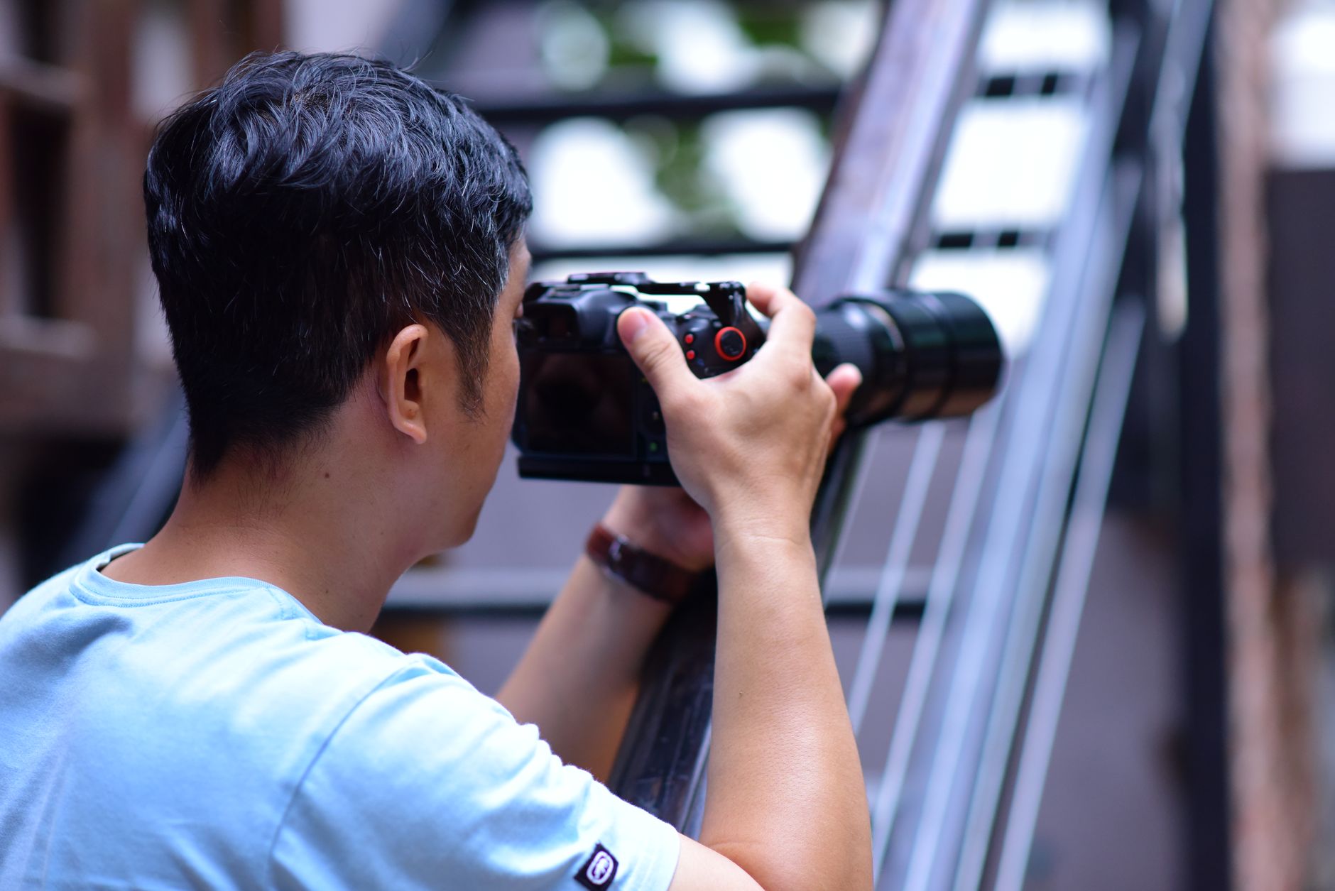 photographer professional shoot (Photo: Sóc Năng Động / Pexels)