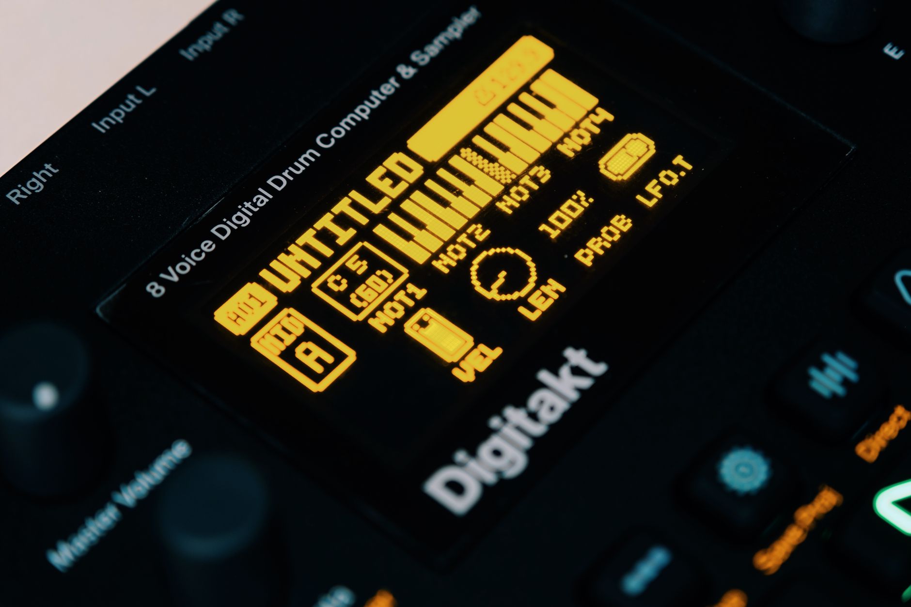 synthesizer plugin screen (Photo: Egor Komarov / Pexels)