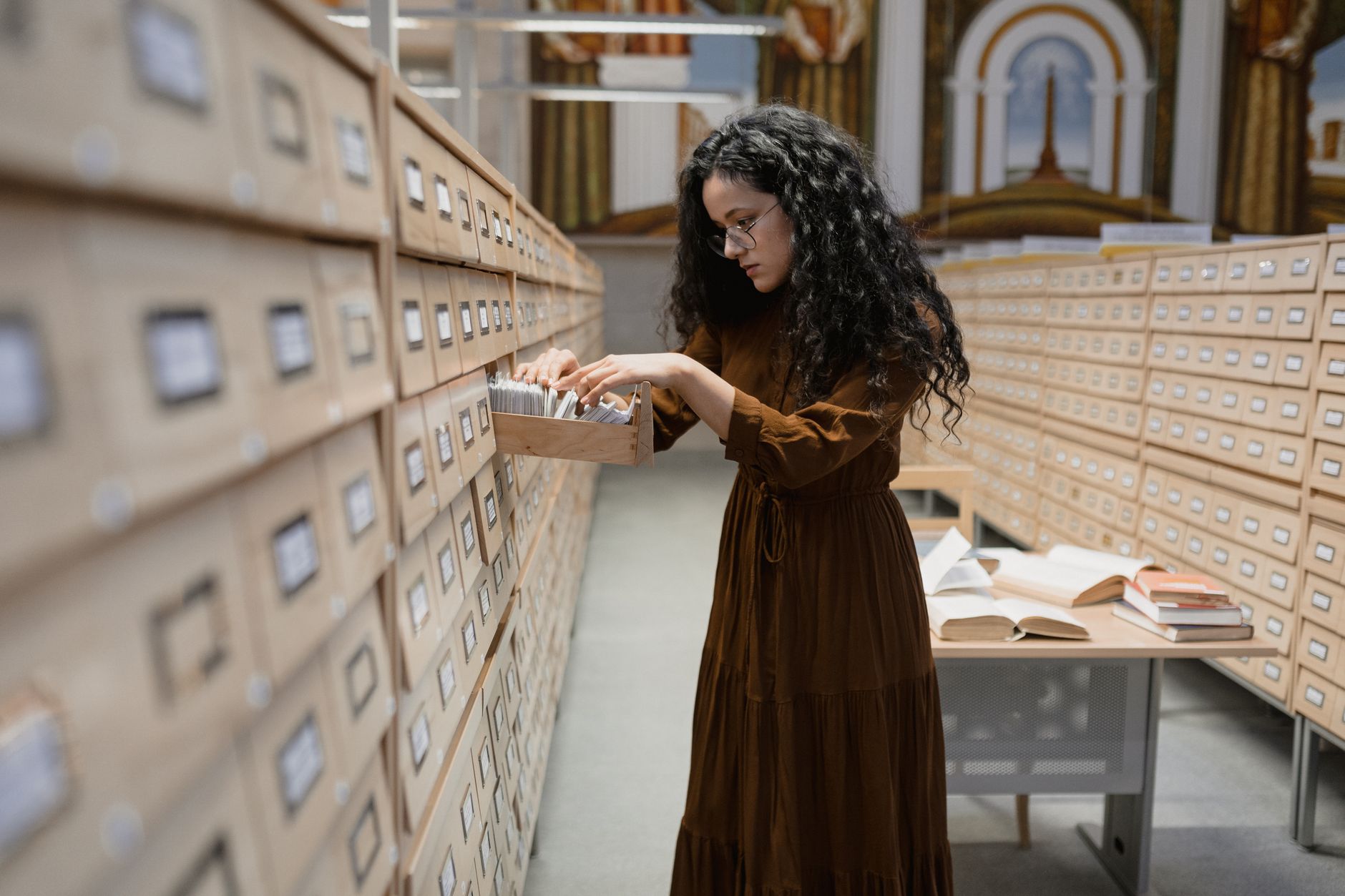 archive footage library (Photo: Tima Miroshnichenko / Pexels)
