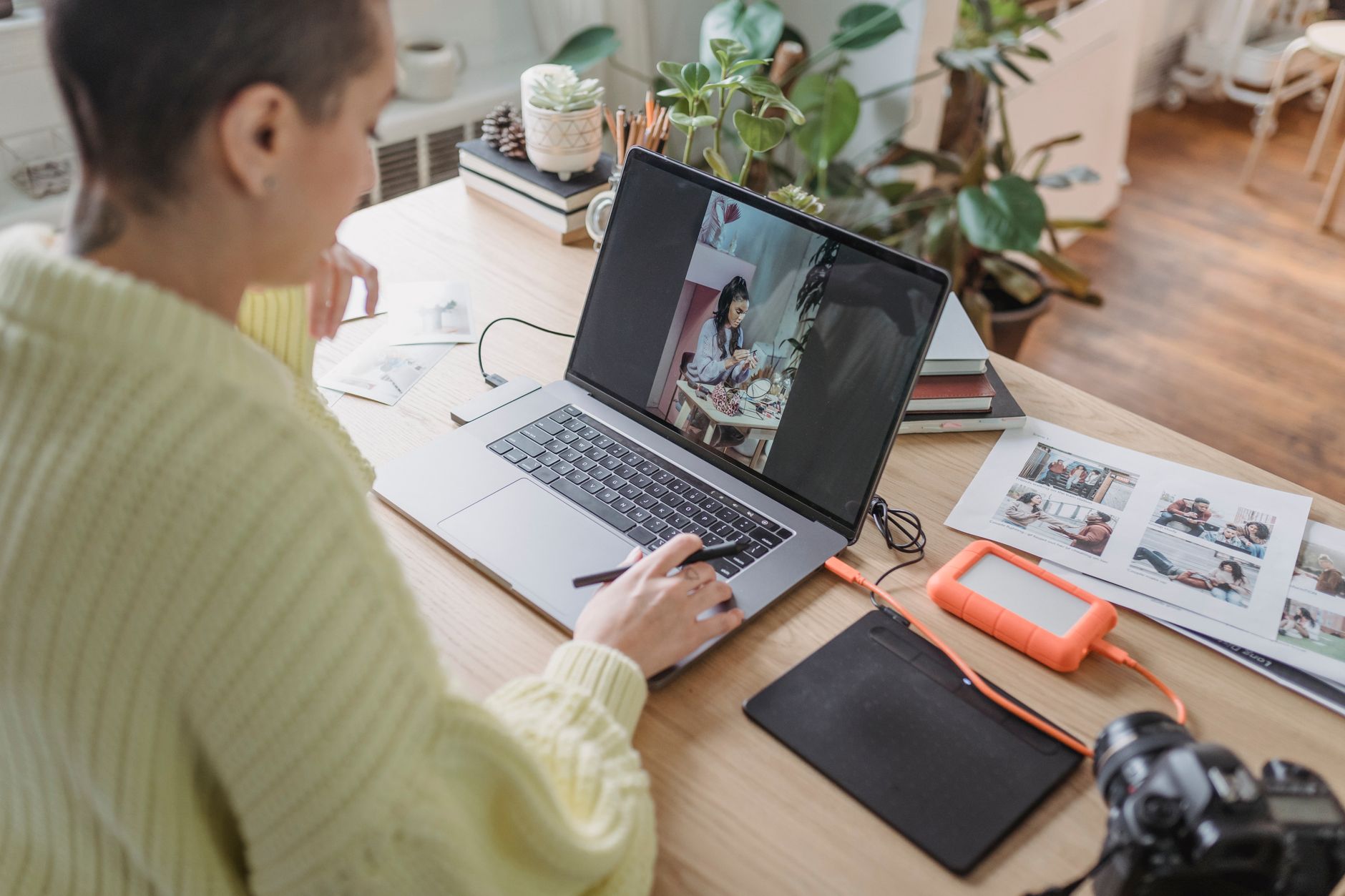 laptop photo editing (Photo: George Milton / Pexels)