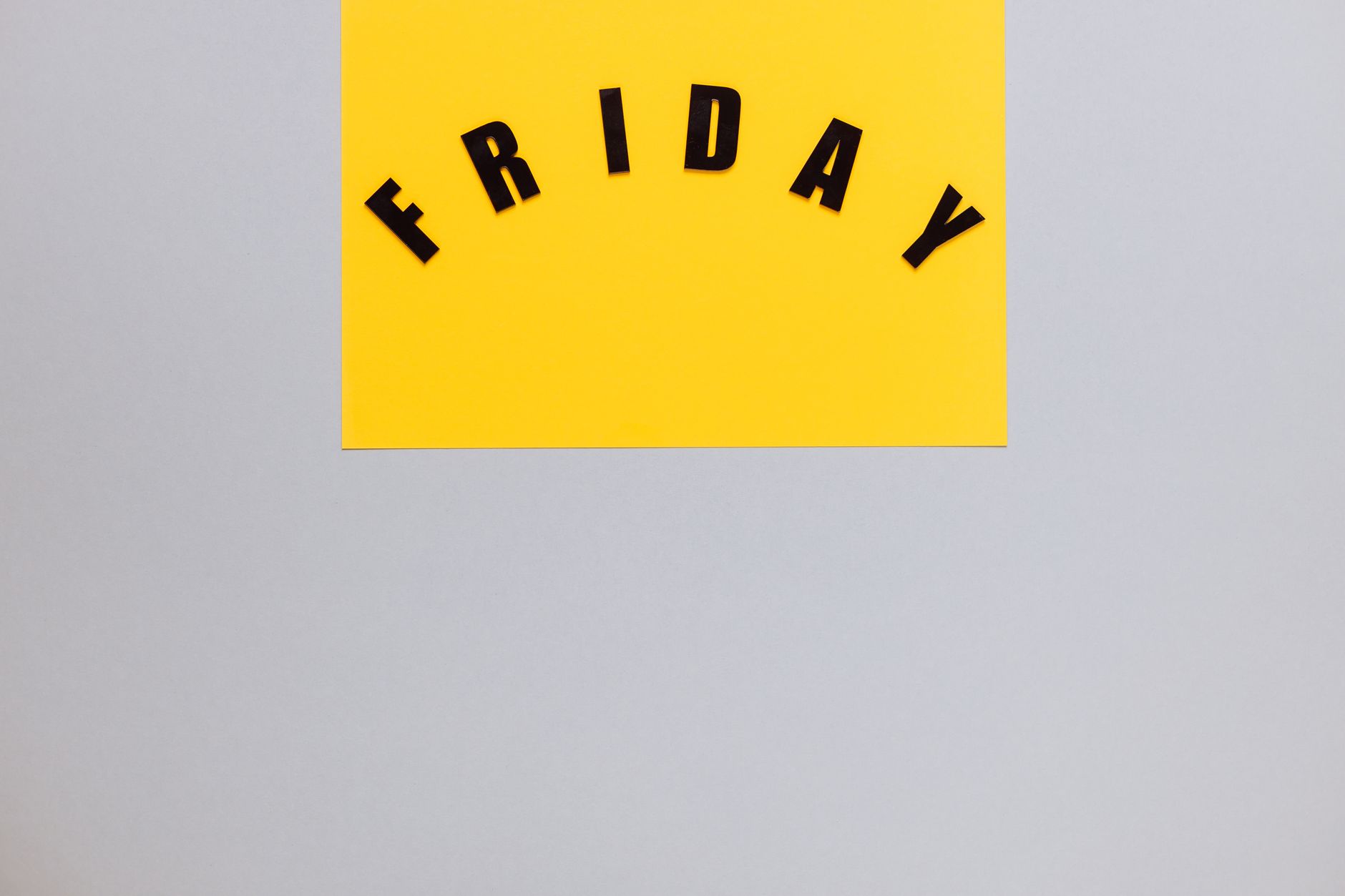 card information typography (Photo: Thirdman / Pexels)