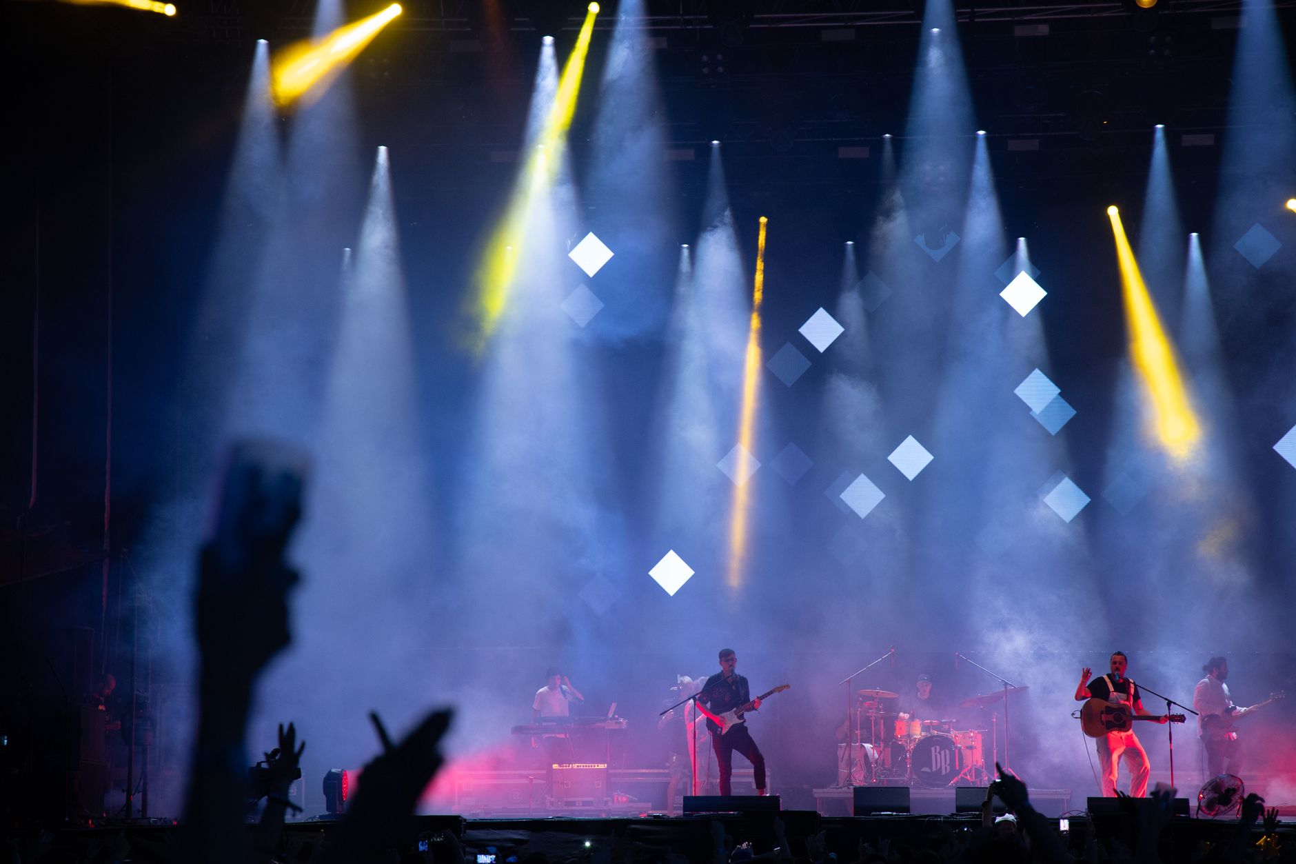 live performance stage spotlight (Photo: Tomáš Malík / Pexels)