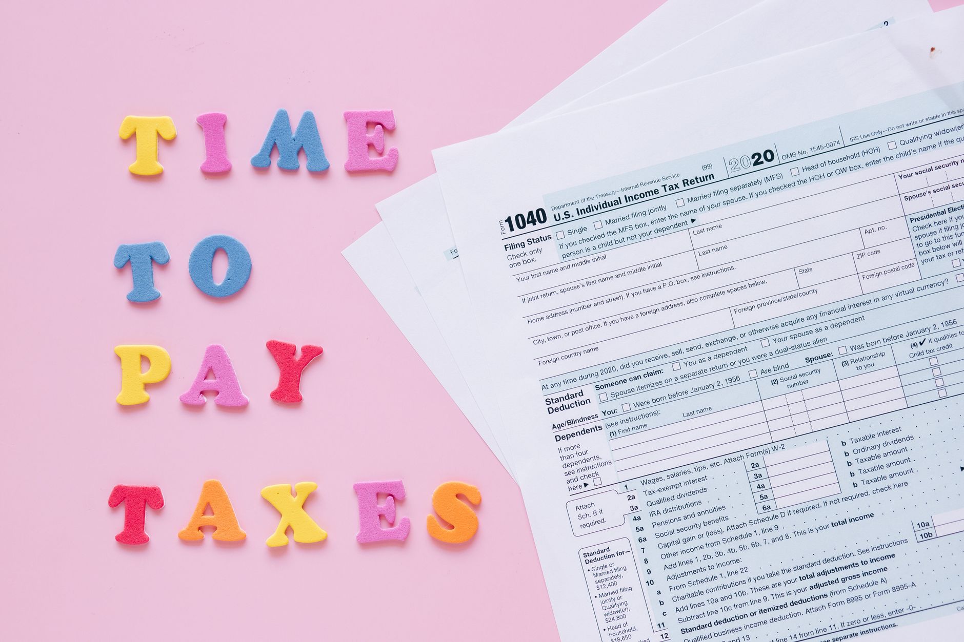 tax form document (Photo: Leeloo The First / Pexels)