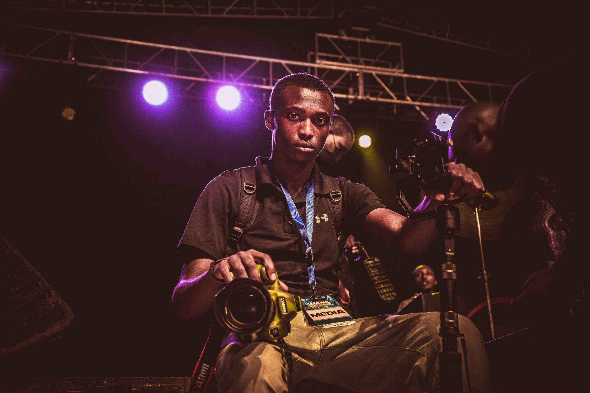 photographer concert backstage (Photo: Mad Knoxx Deluxe / Pexels)