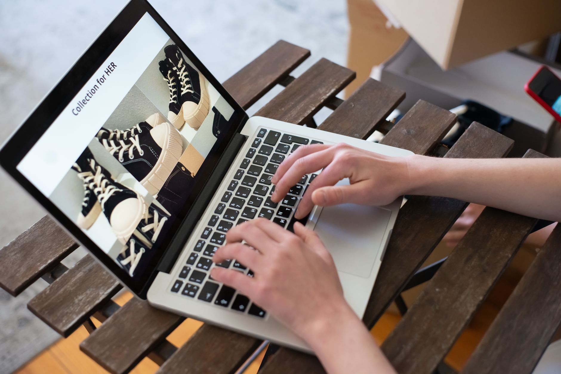online store laptop (Photo: Kampus Production / Pexels)