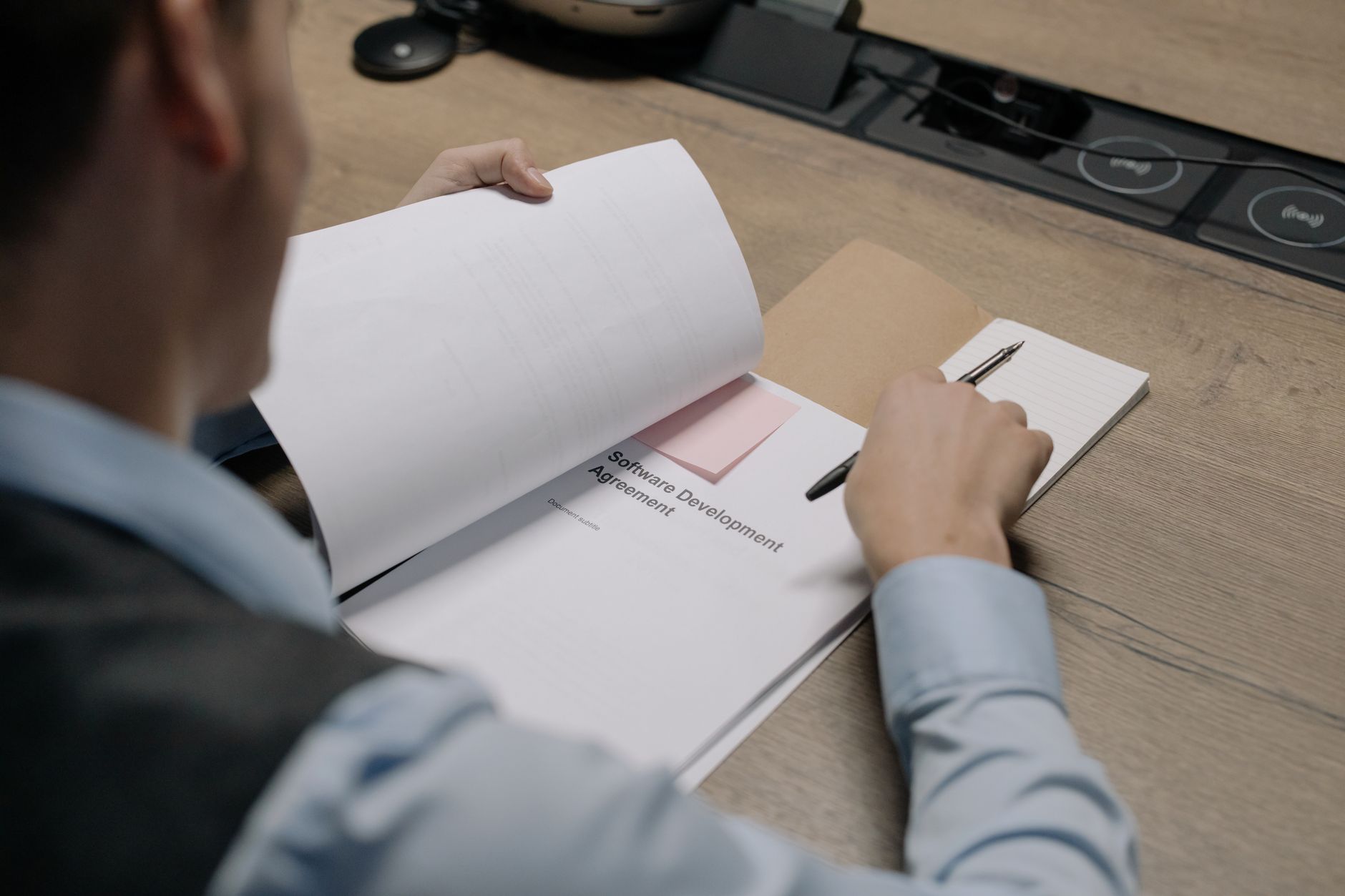 office worker contract document (Photo: cottonbro studio / Pexels)