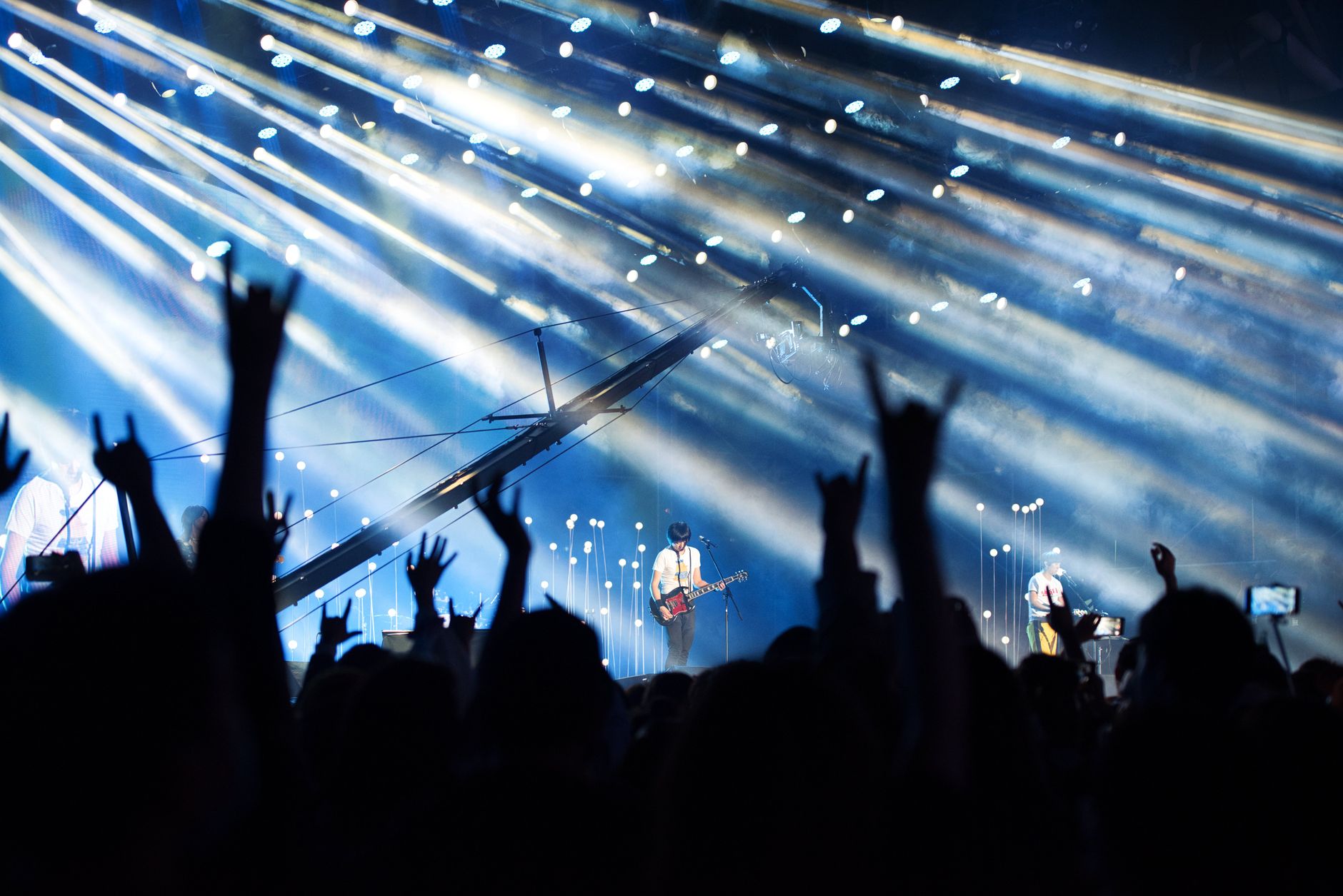 concert stage audience musician (Photo: Mark Wu / Pexels)