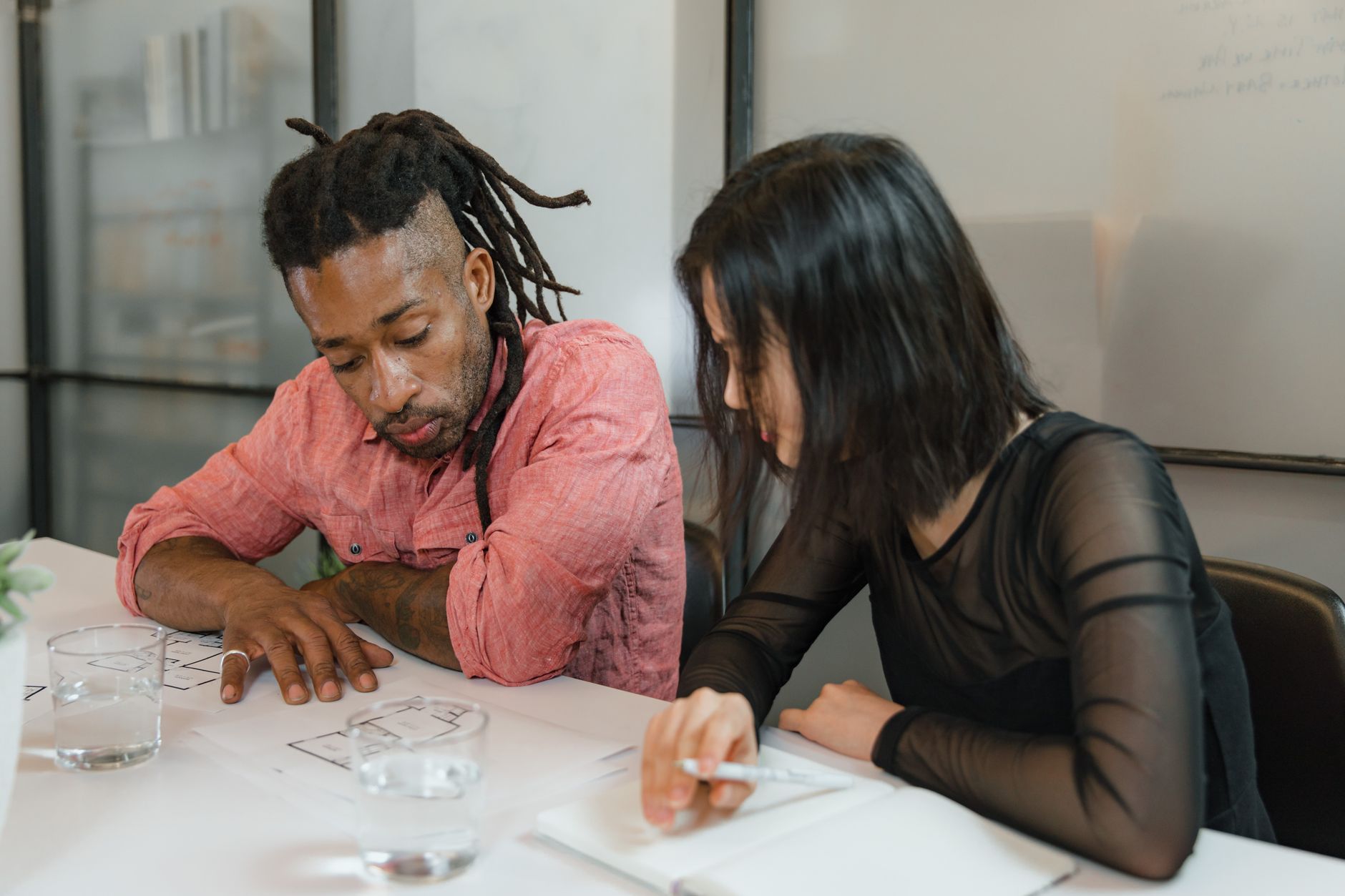 musician planning strategy (Photo: RDNE Stock project / Pexels)