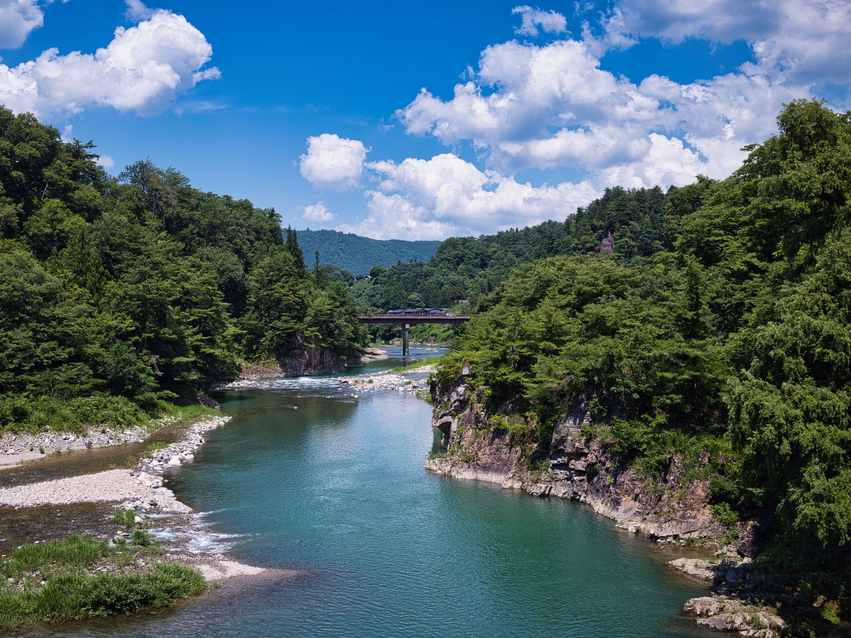 gifu castle nagara river (Photo: Fernando B M / Pexels)