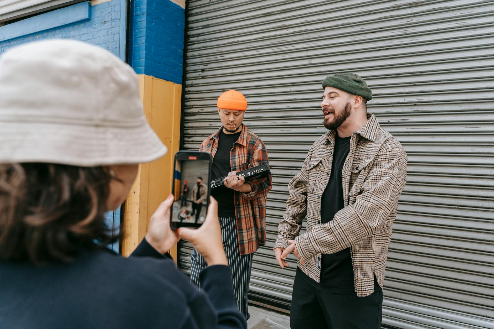musician vertical video creative (Photo: Anna Pou / Pexels)