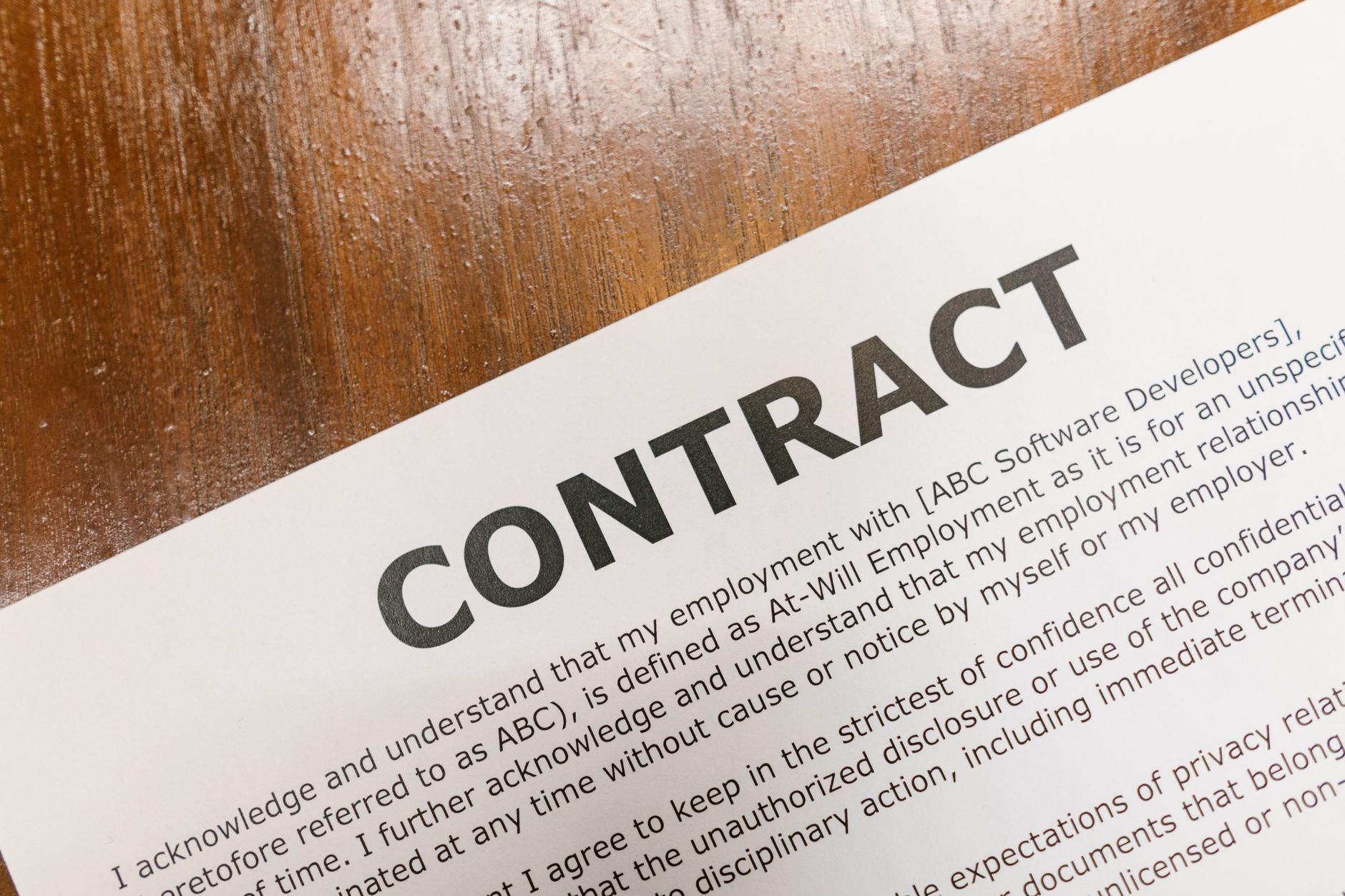 contract document agreement (Photo: RDNE Stock project / Pexels)