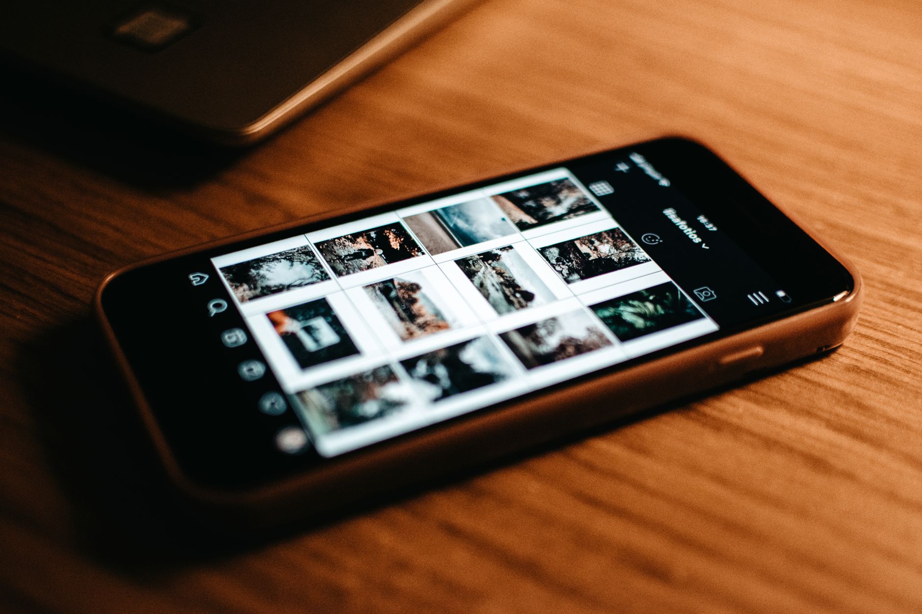 social media photos (Photo: Lisa from Pexels / Pexels)