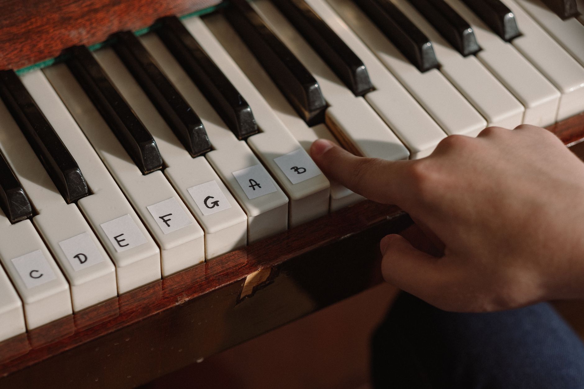 piano scale practice (Photo: cottonbro studio / Pexels)