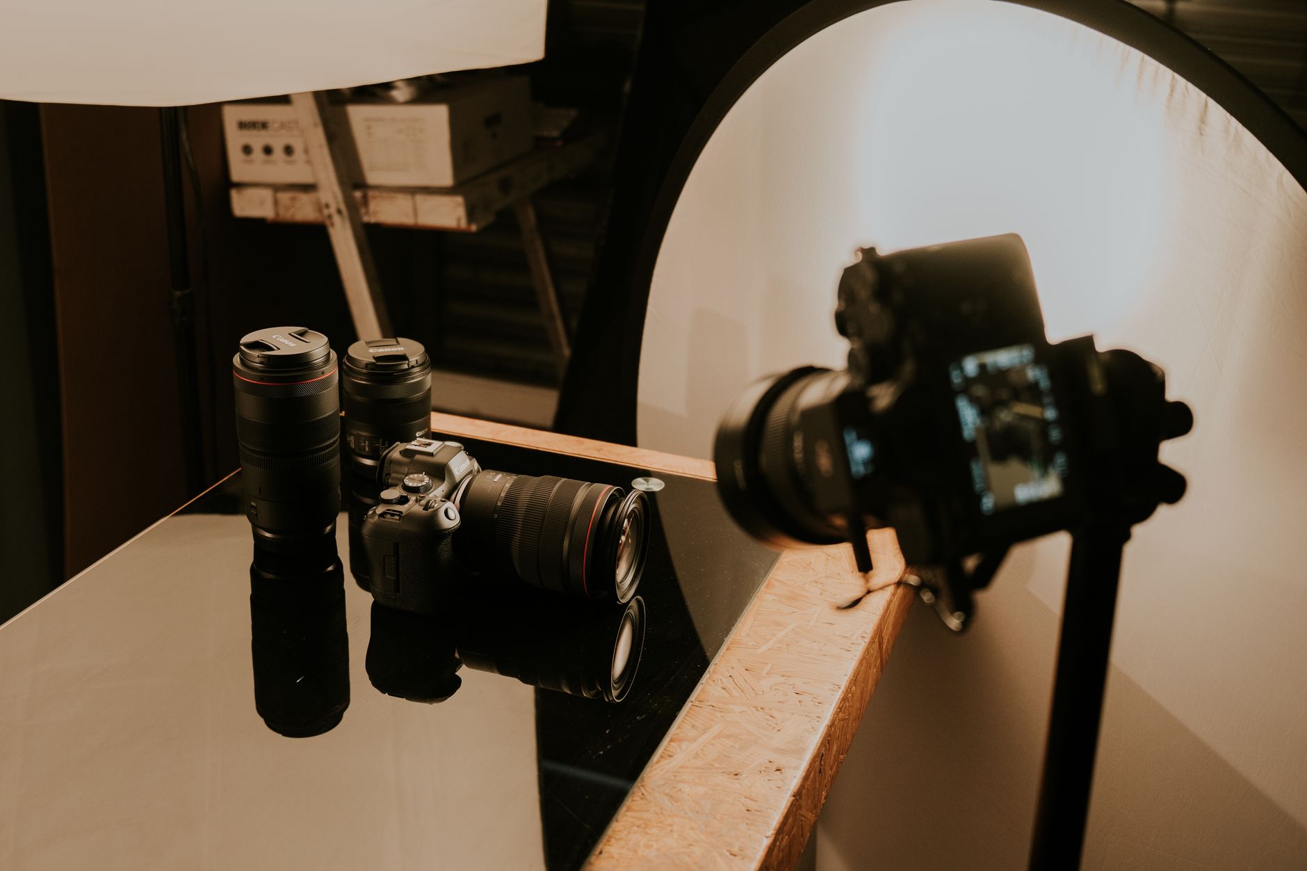 product photo studio (Photo: Amar  Preciado / Pexels)