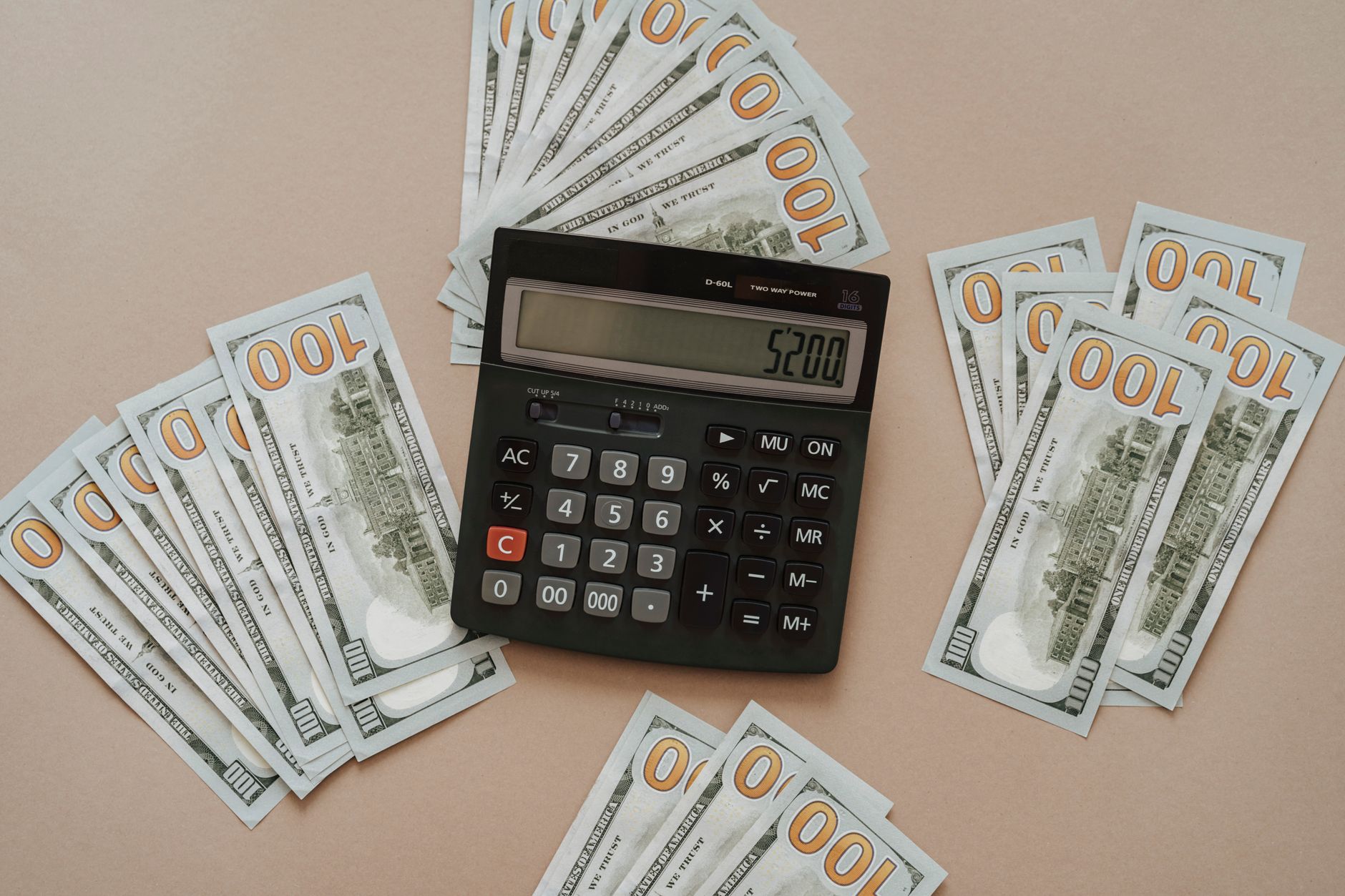 calculator money business (Photo: olia danilevich / Pexels)